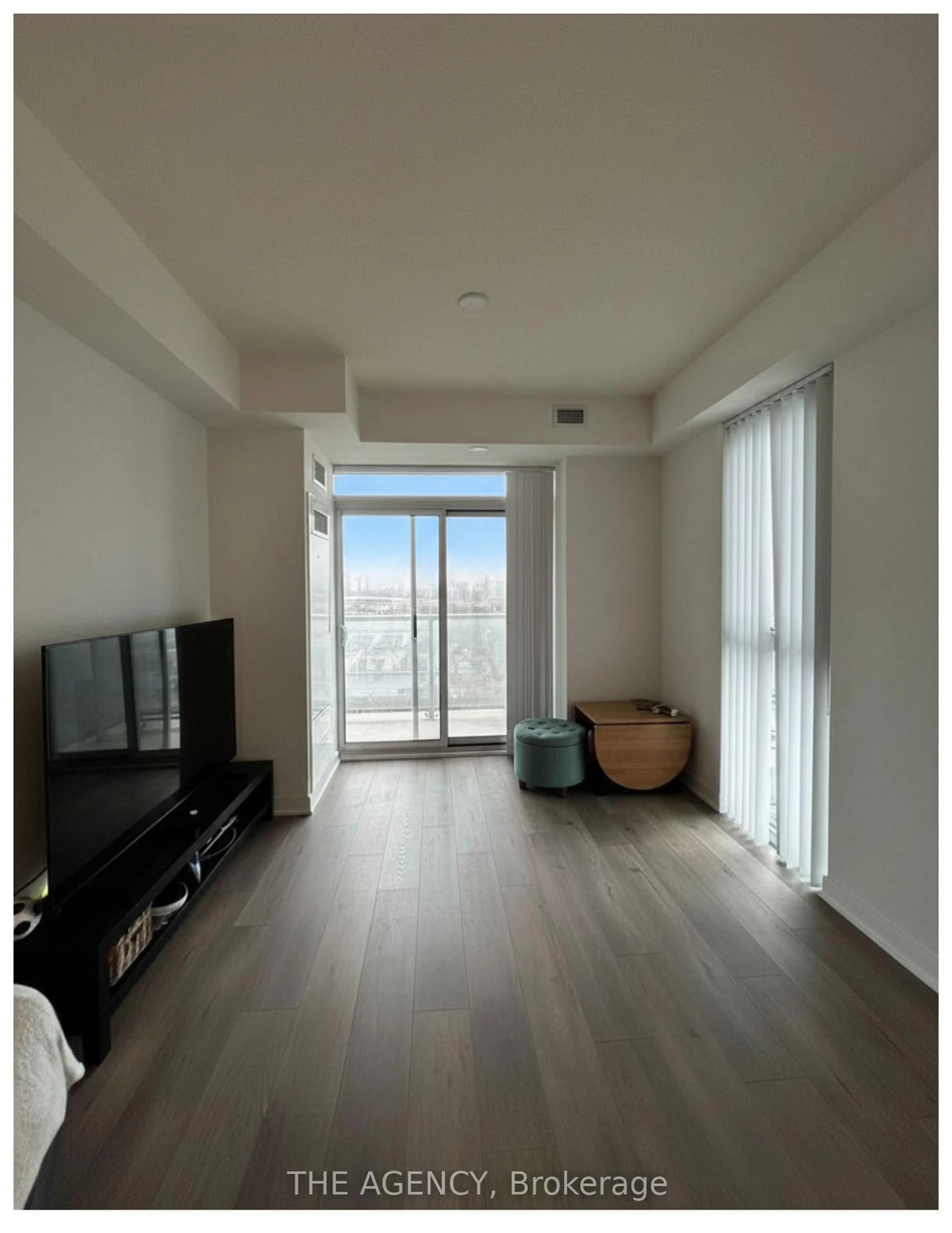 A pic of a room for 38 Honeycrisp Cres #805, Vaughan Ontario L4K 0M7