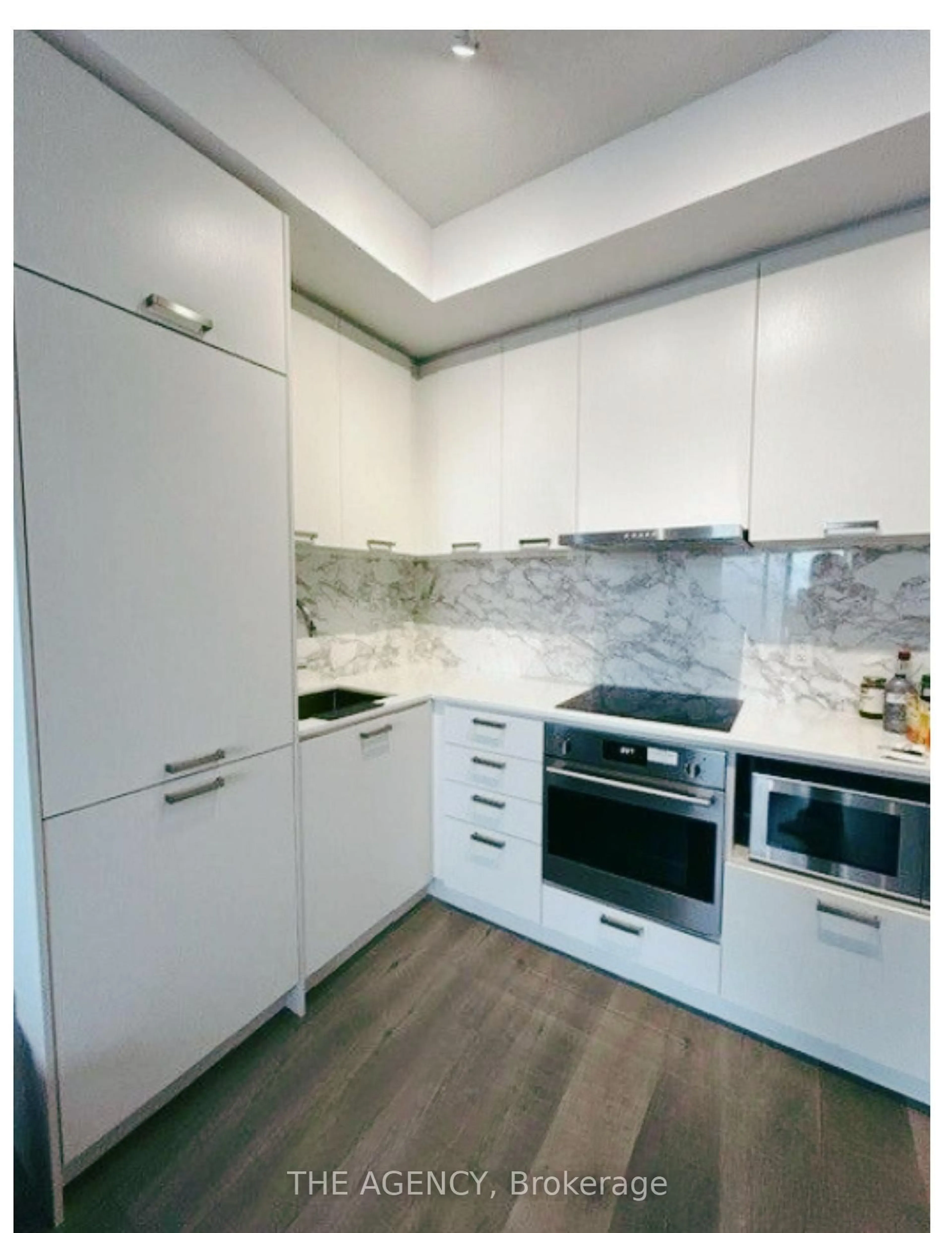 Standard kitchen, unknown for 38 Honeycrisp Cres #805, Vaughan Ontario L4K 0M7