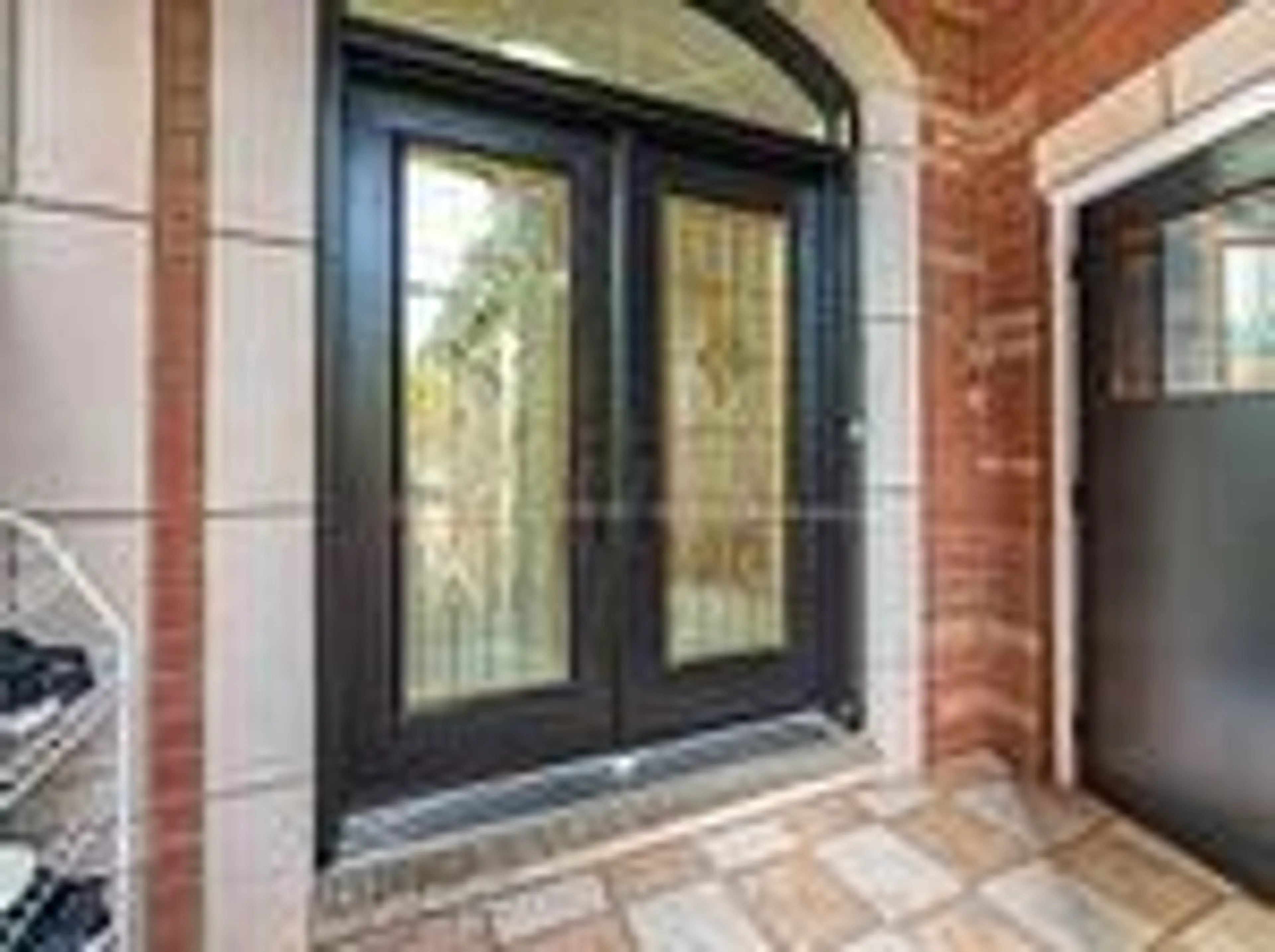 Indoor entryway for 24 Futura Ave, Richmond Hill Ontario L4S 1V2