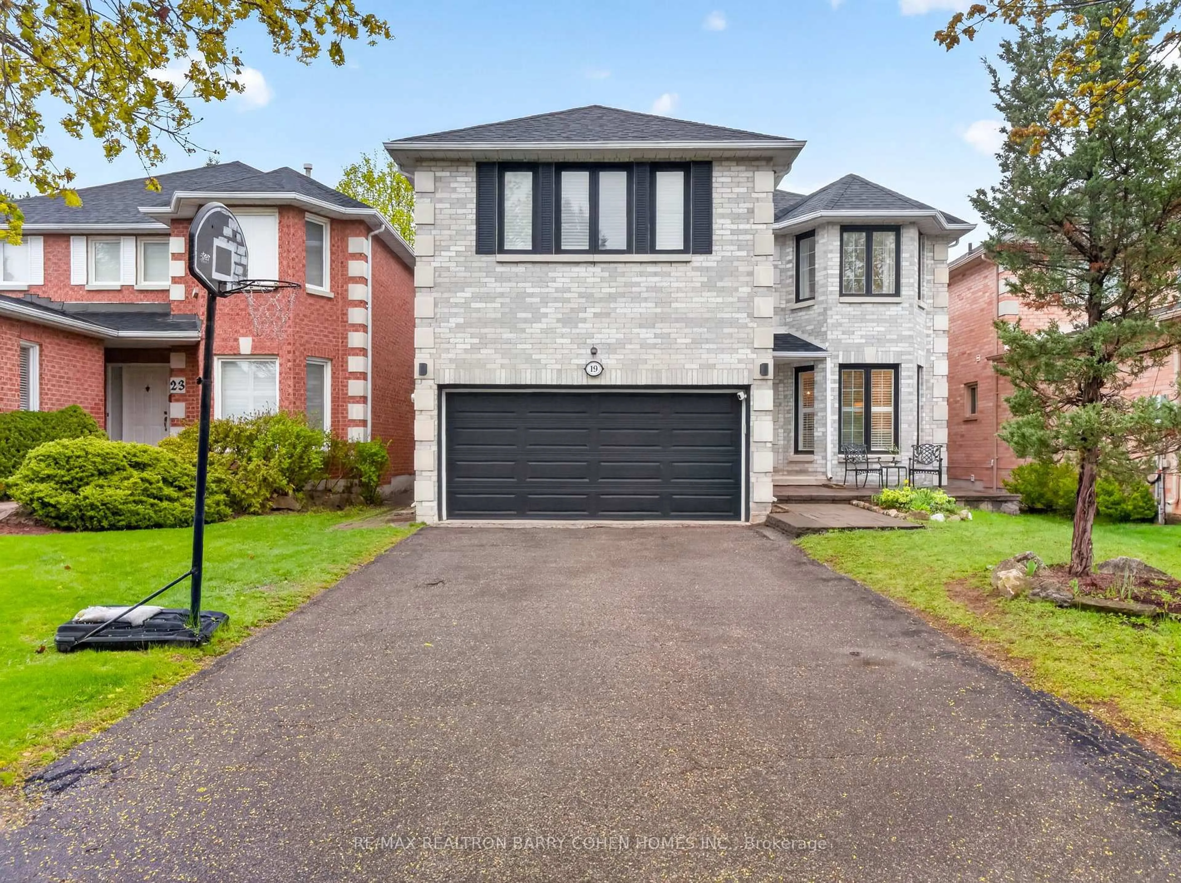 Home with brick exterior material, street for 19 Arvida Dr, Vaughan Ontario L4J 7X8