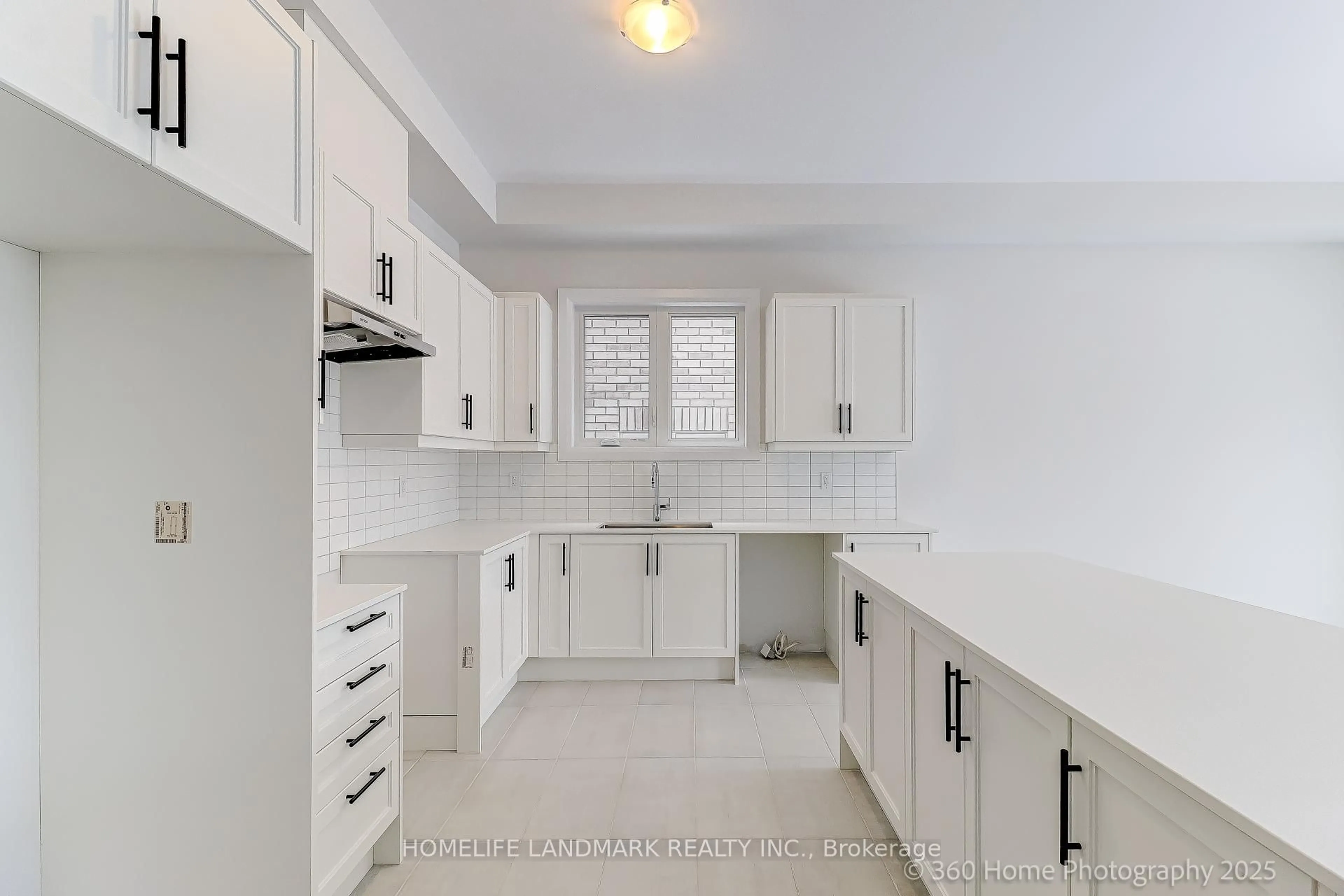 Unknown for 241 SEGUIN St, Richmond Hill Ontario L4E 1N7