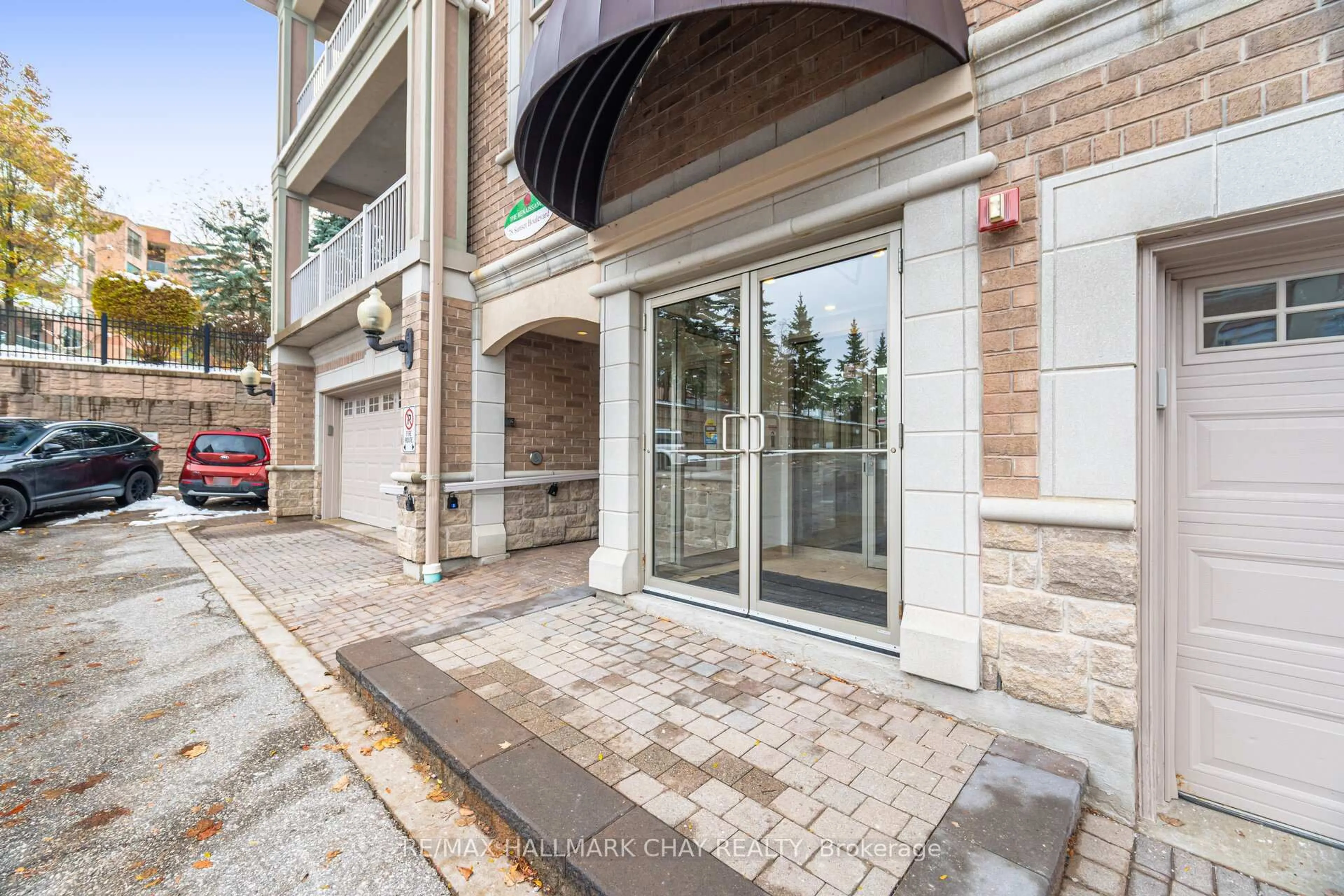 Unknown for 78 Sunset Blvd #105, New Tecumseth Ontario L9R 2H5