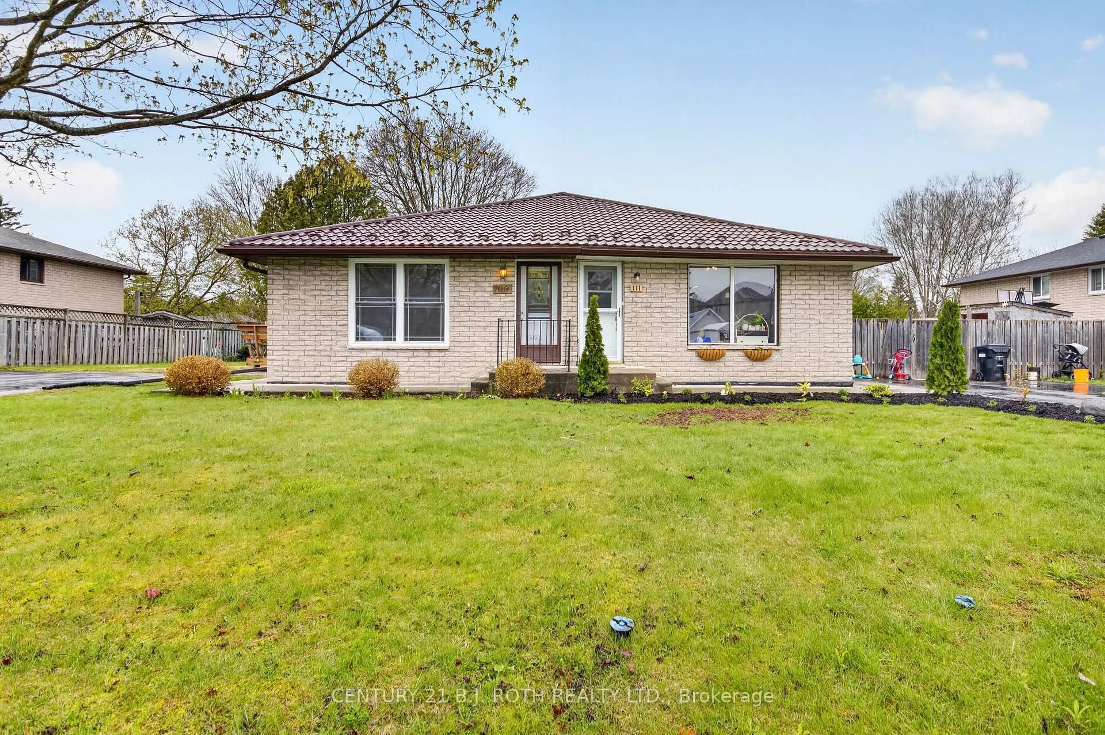 Home with vinyl exterior material, street for 109 Malcolm St, Essa Ontario L0M 1B0