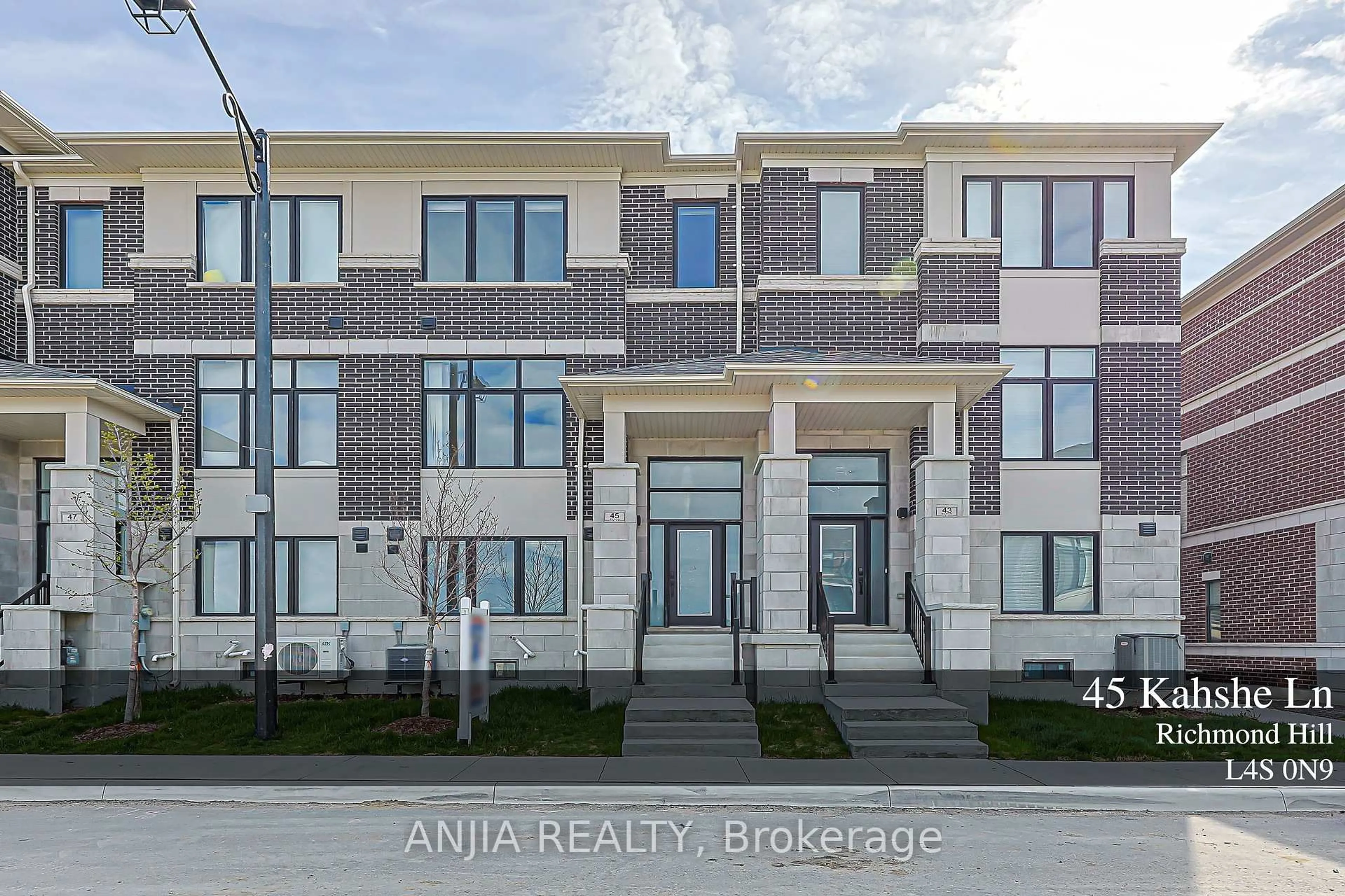 Unknown for 45 Kahshe Lane, Richmond Hill Ontario L4S 0N9