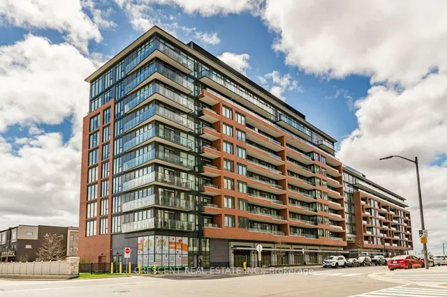 99 Eagle Rock Way #TH101, Vaughan 2