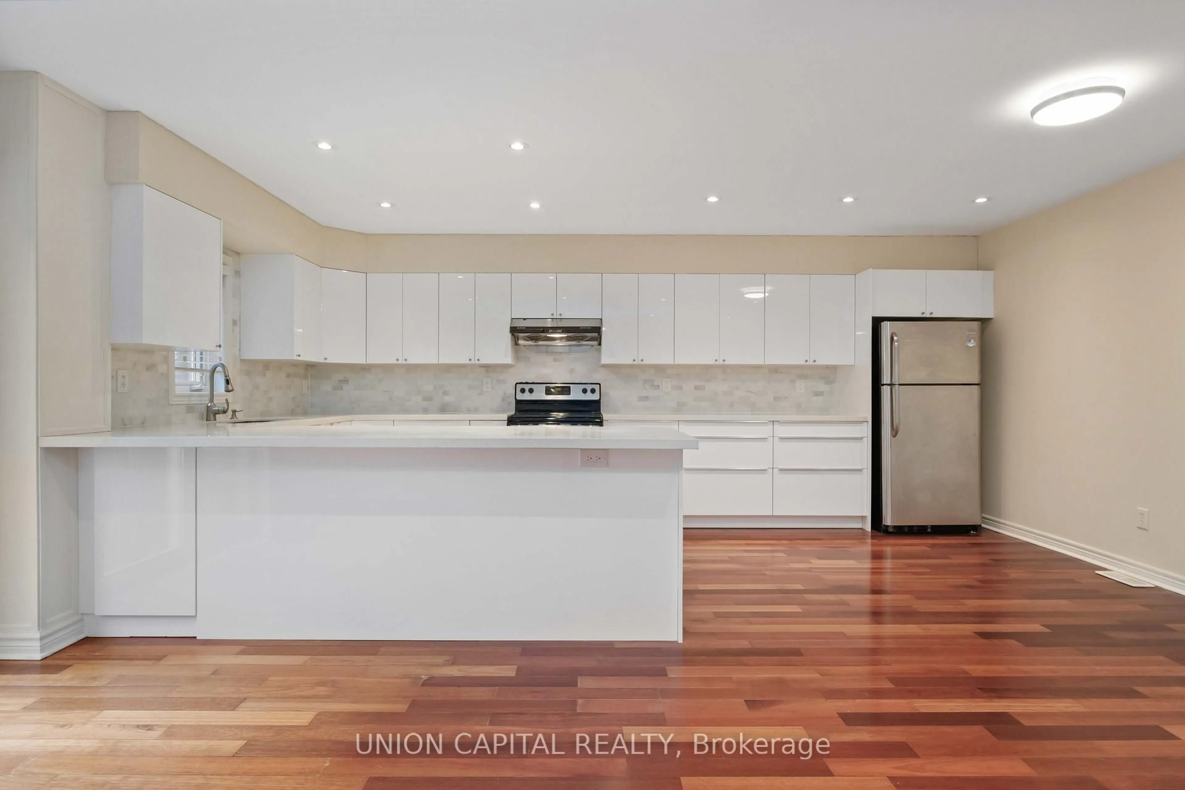 Open concept kitchen, unknown for 25 Maple Ridge Cres, Markham Ontario L6E 1V3