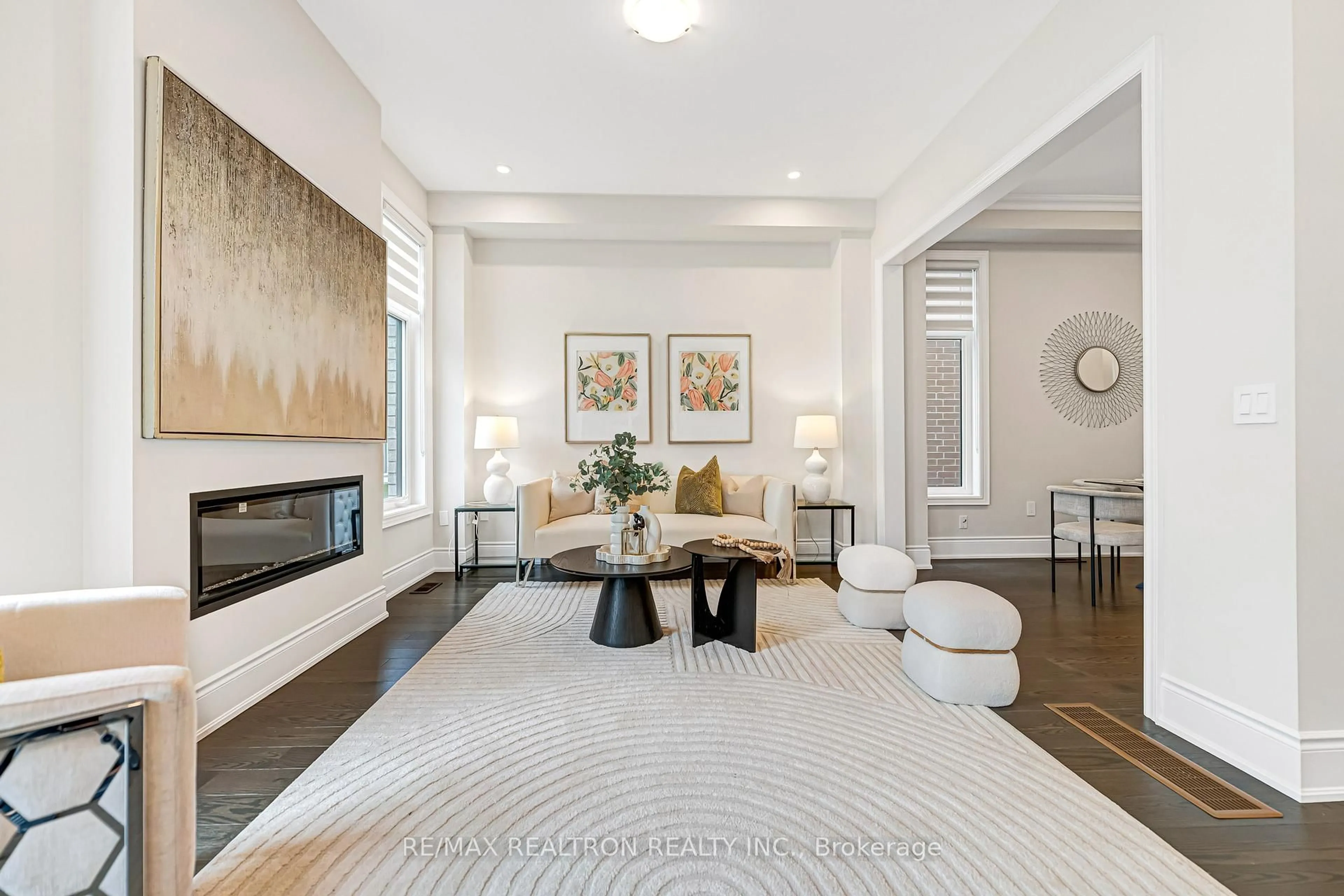Living room with furniture, unknown for 7 Sweet Gale Cres, Richmond Hill Ontario L4E 1J7