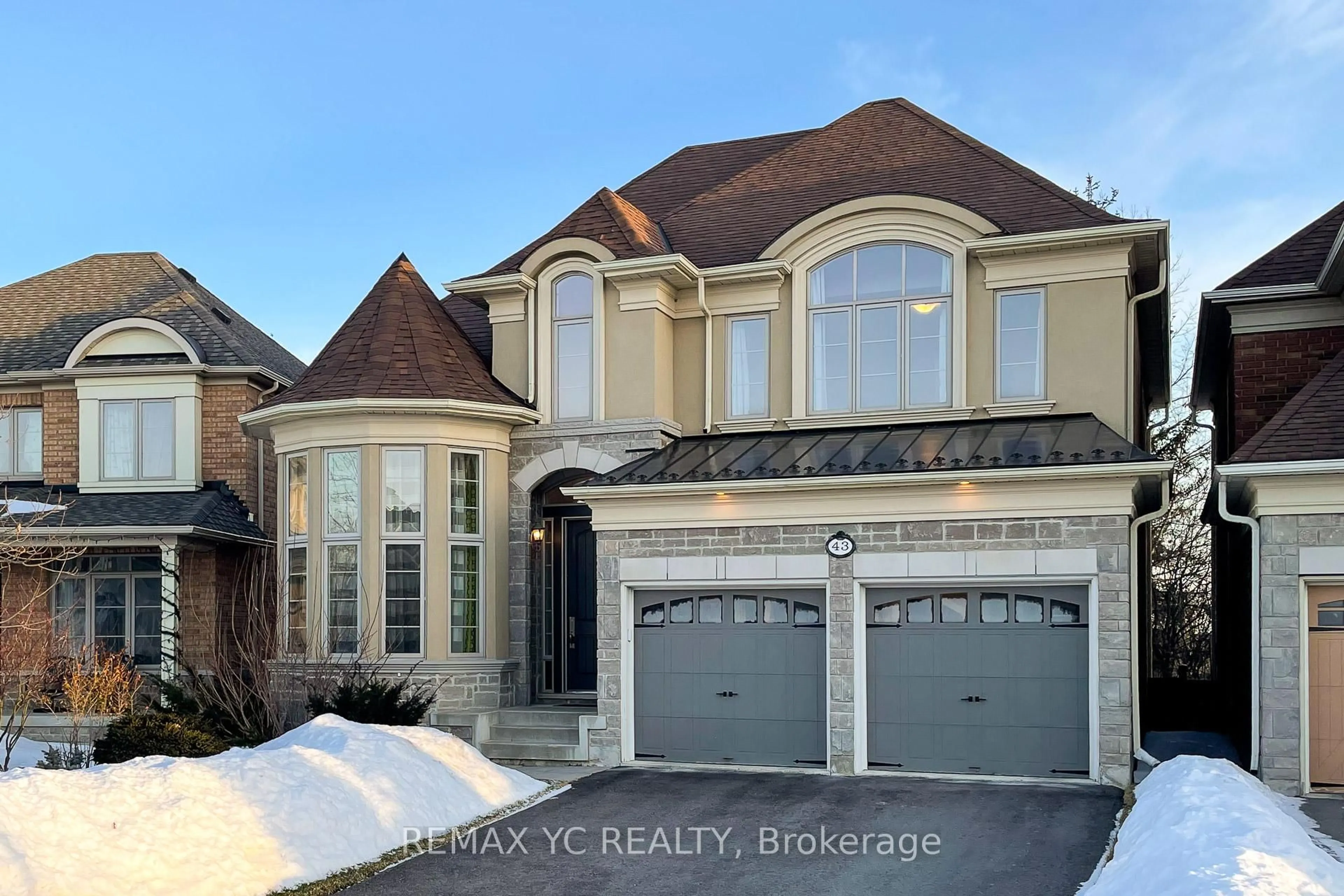 Home with brick exterior material, street for 43 Laredo Dr, Richmond Hill Ontario L4S 0E4
