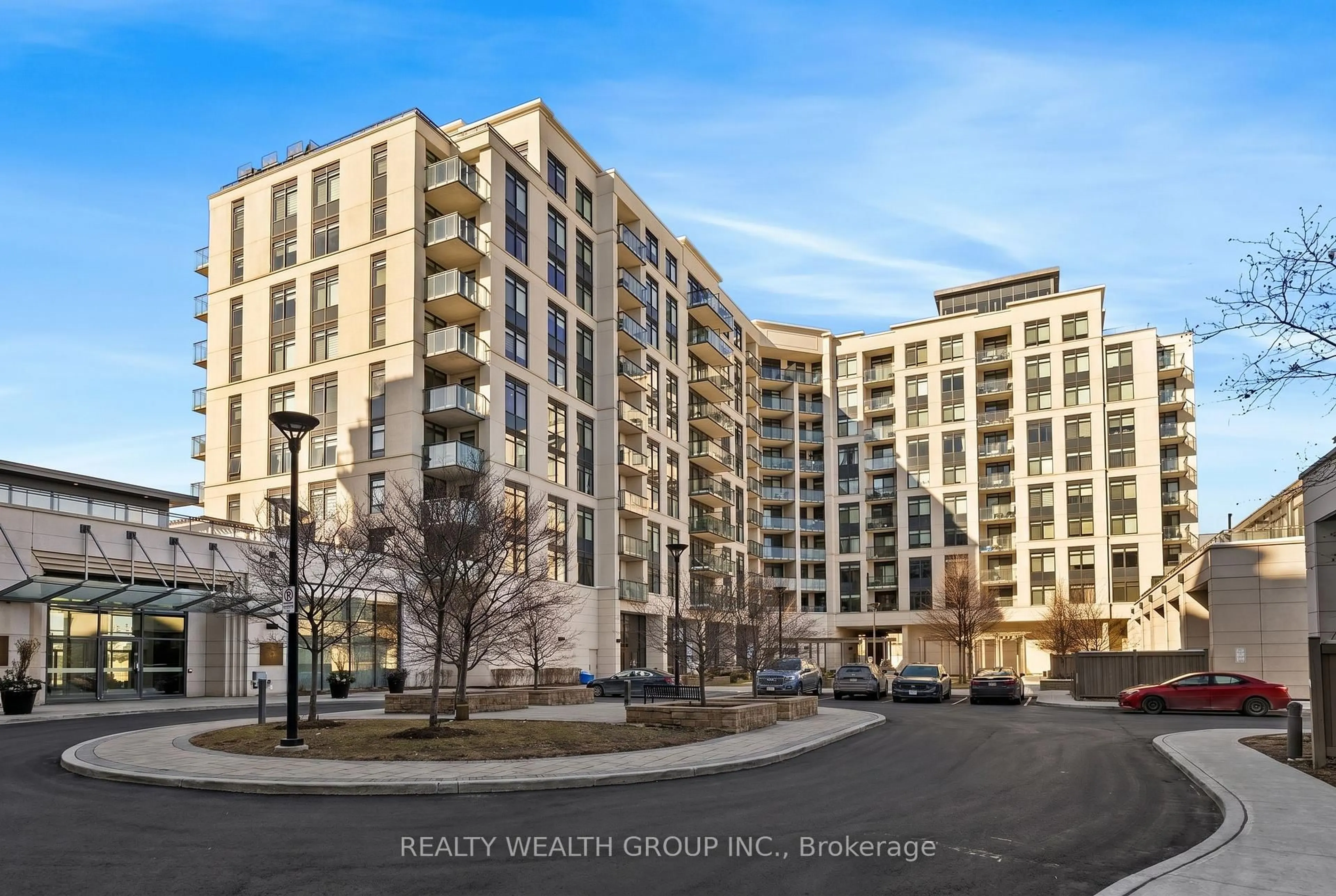 A pic from outside/outdoor area/front of a property/back of a property/a pic from drone, unknown for 12 Woodstream Blvd #520, Vaughan Ontario L4L 8C3