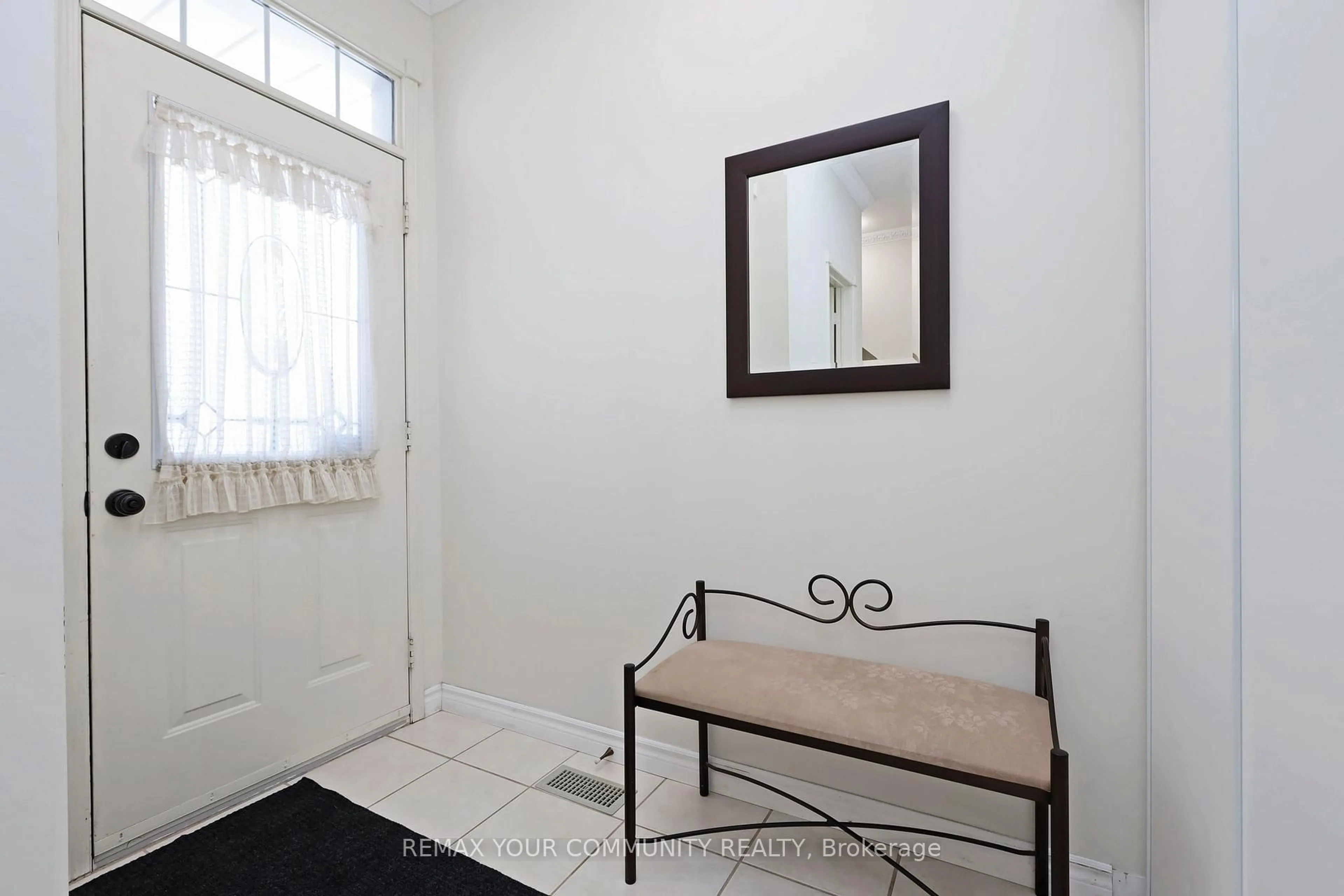 Indoor entryway for 30 Trout Lily Ave, Markham Ontario L3S 4C3
