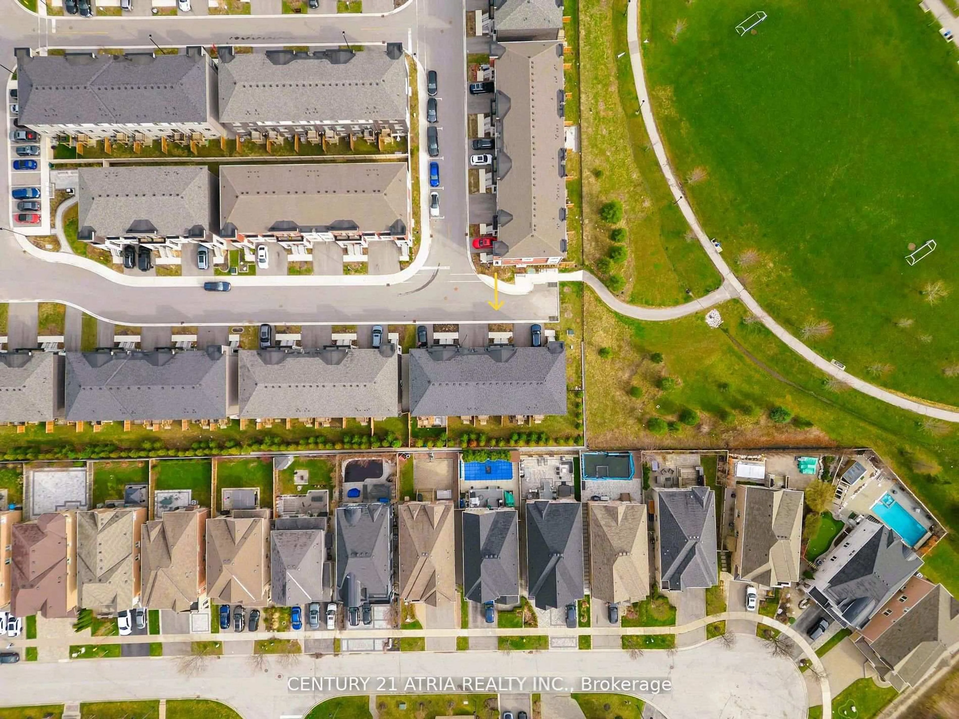 A pic from outside/outdoor area/front of a property/back of a property/a pic from drone, street for 93 Rattenbury Rd, Vaughan Ontario L6A 5C6