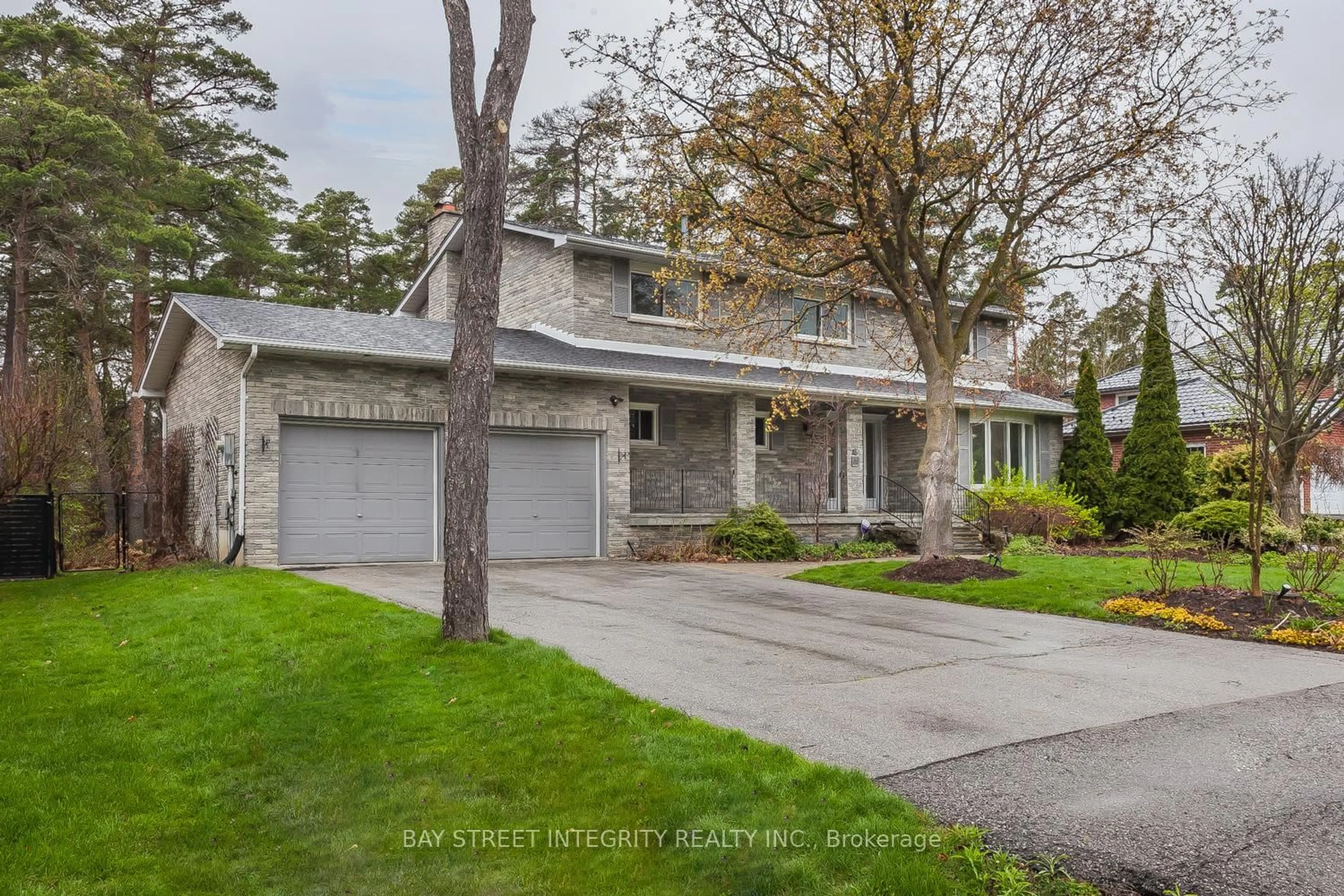 Home with brick exterior material, street for 133 Coon's Rd, Richmond Hill Ontario L4E 2M9