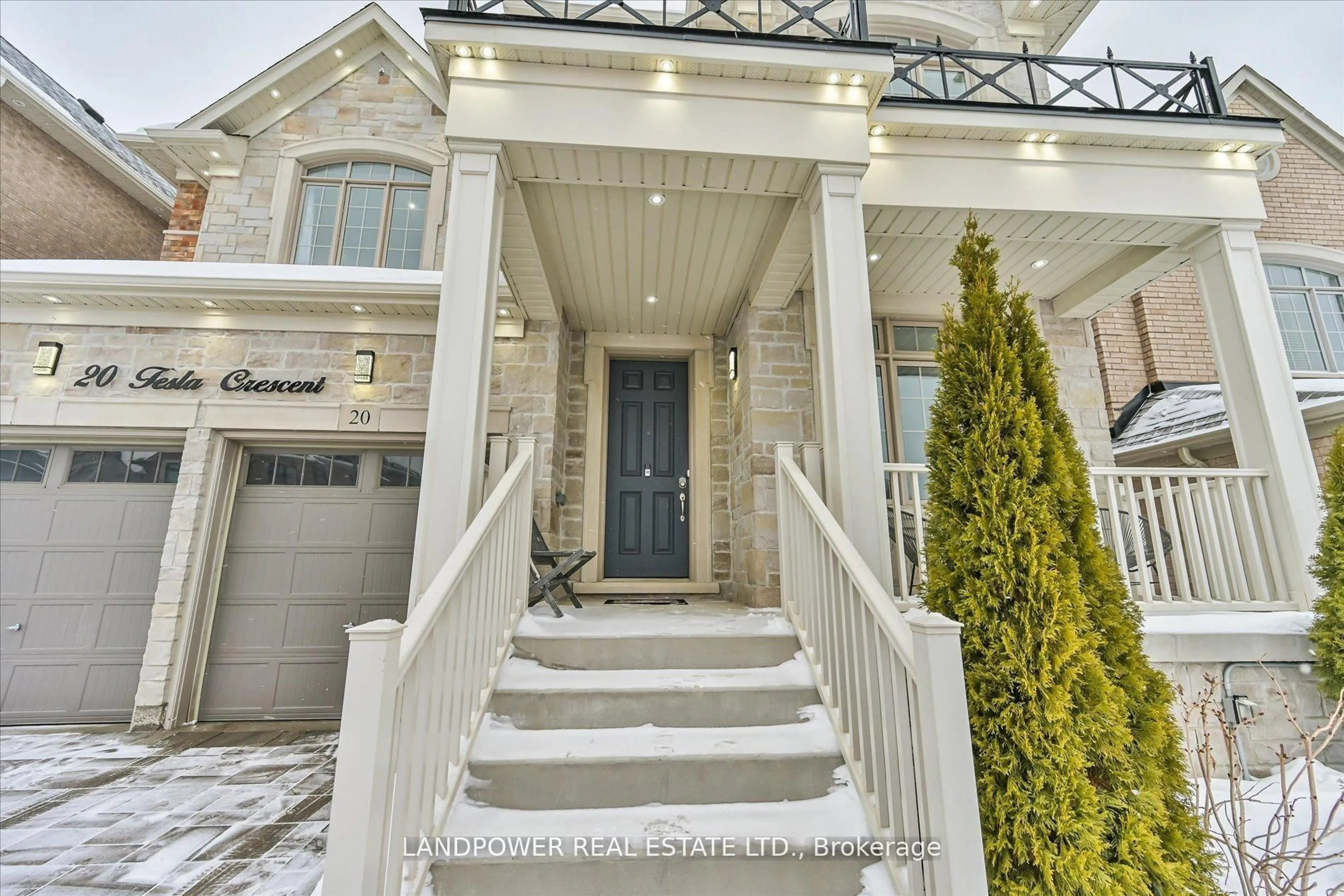Indoor entryway for 20 Tesla Cres, East Gwillimbury Ontario L9N 0T3