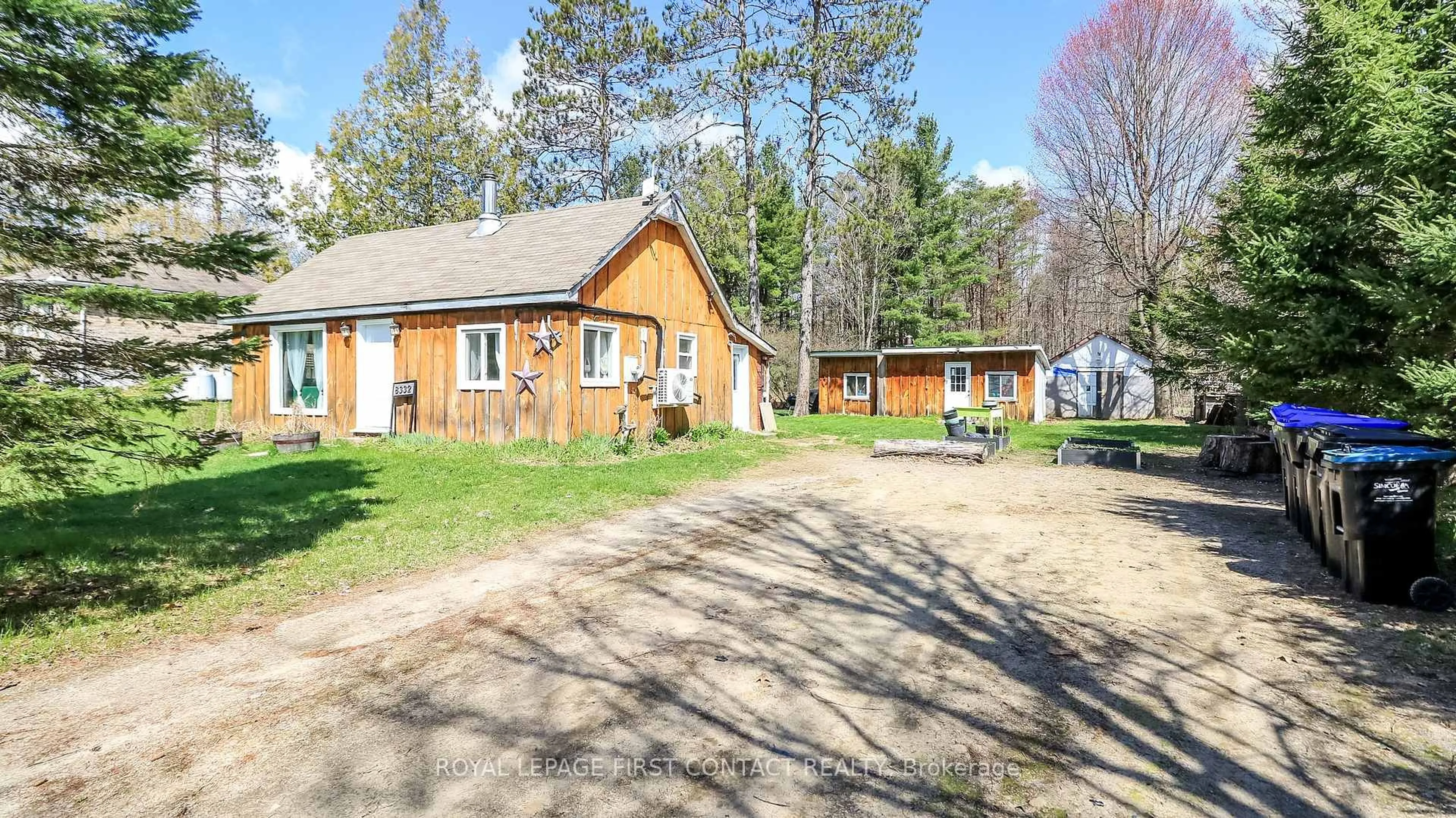 Unknown for 8332 Main St, Adjala-Tosorontio Ontario L0M 1M0