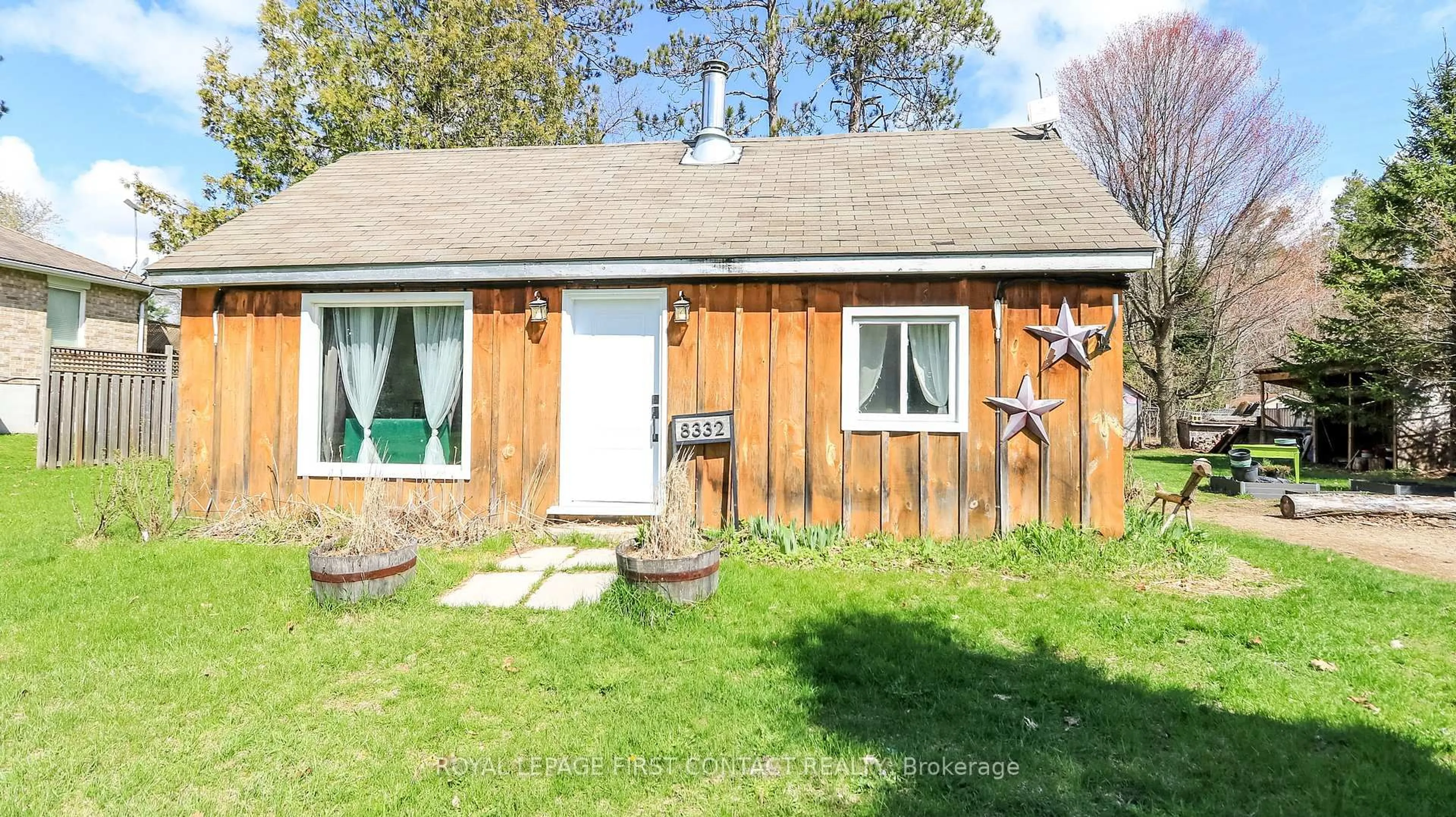 Unknown for 8332 Main St, Adjala-Tosorontio Ontario L0M 1M0