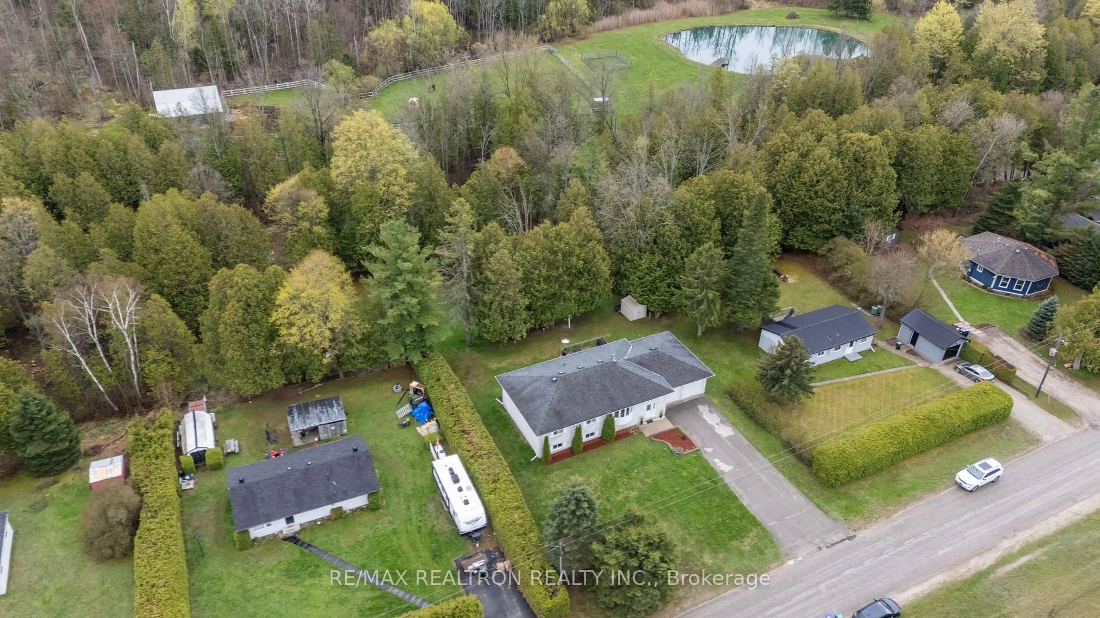 A pic from outside/outdoor area/front of a property/back of a property/a pic from drone, water/lake/river/ocean view for 8977 Boyne River Rd, Adjala-Tosorontio Ontario L0M 1J0