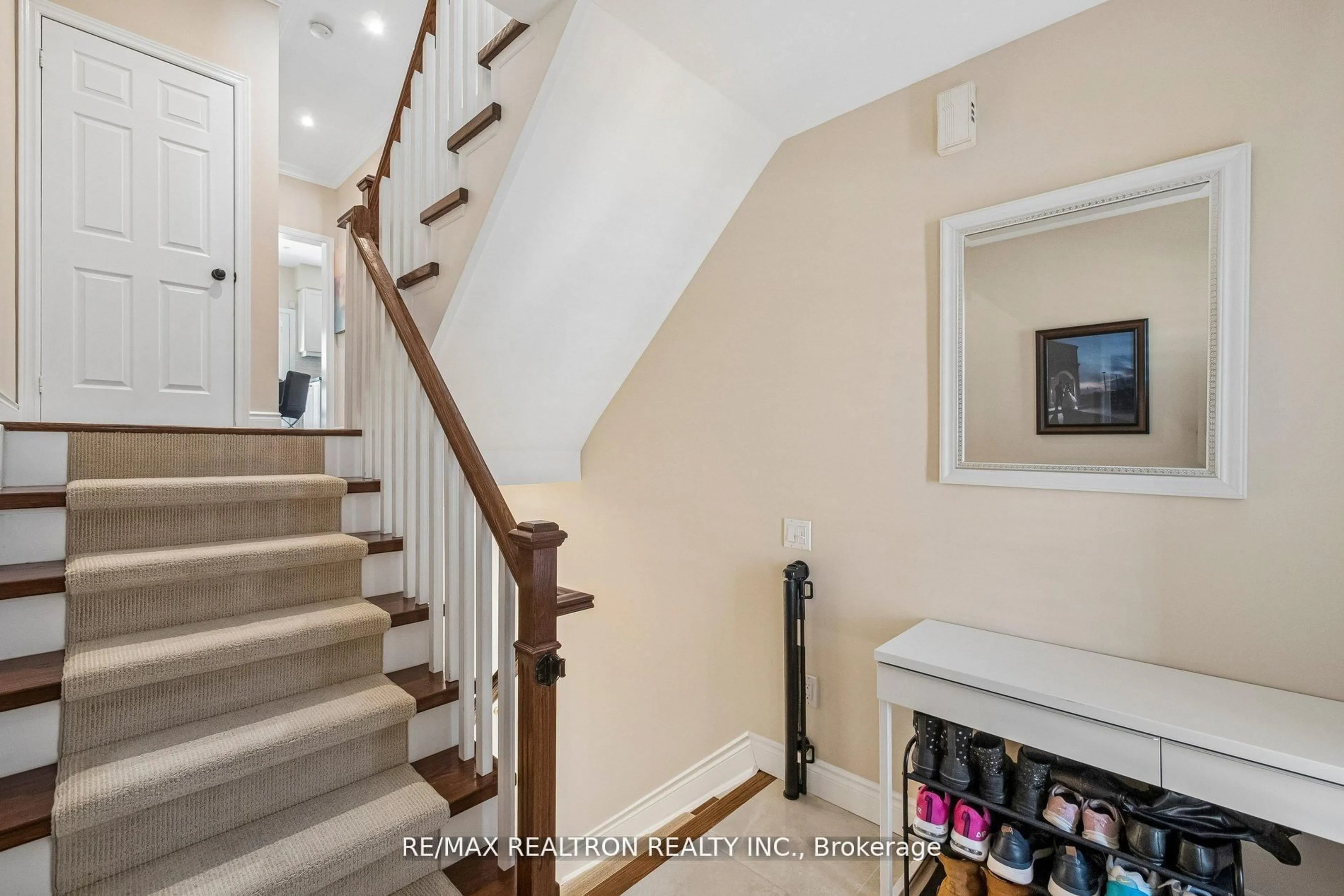 Unknown for 8909 BATHURST St #5, Richmond Hill Ontario L4C 0H4