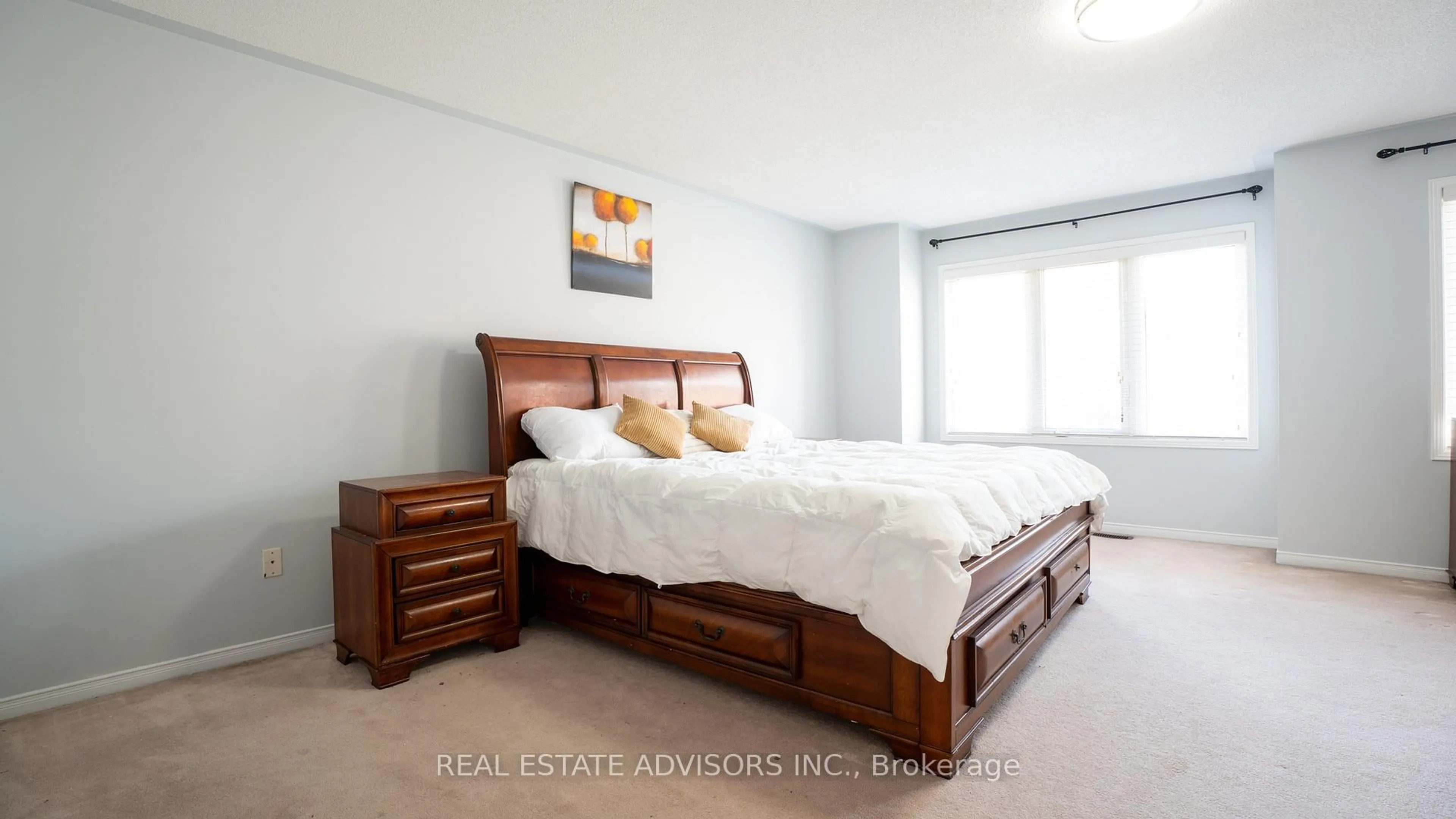 Bedroom with bed, wood/laminate floor for 556 Forsyth Farm Dr, Whitchurch-Stouffville Ontario L4A 0N3