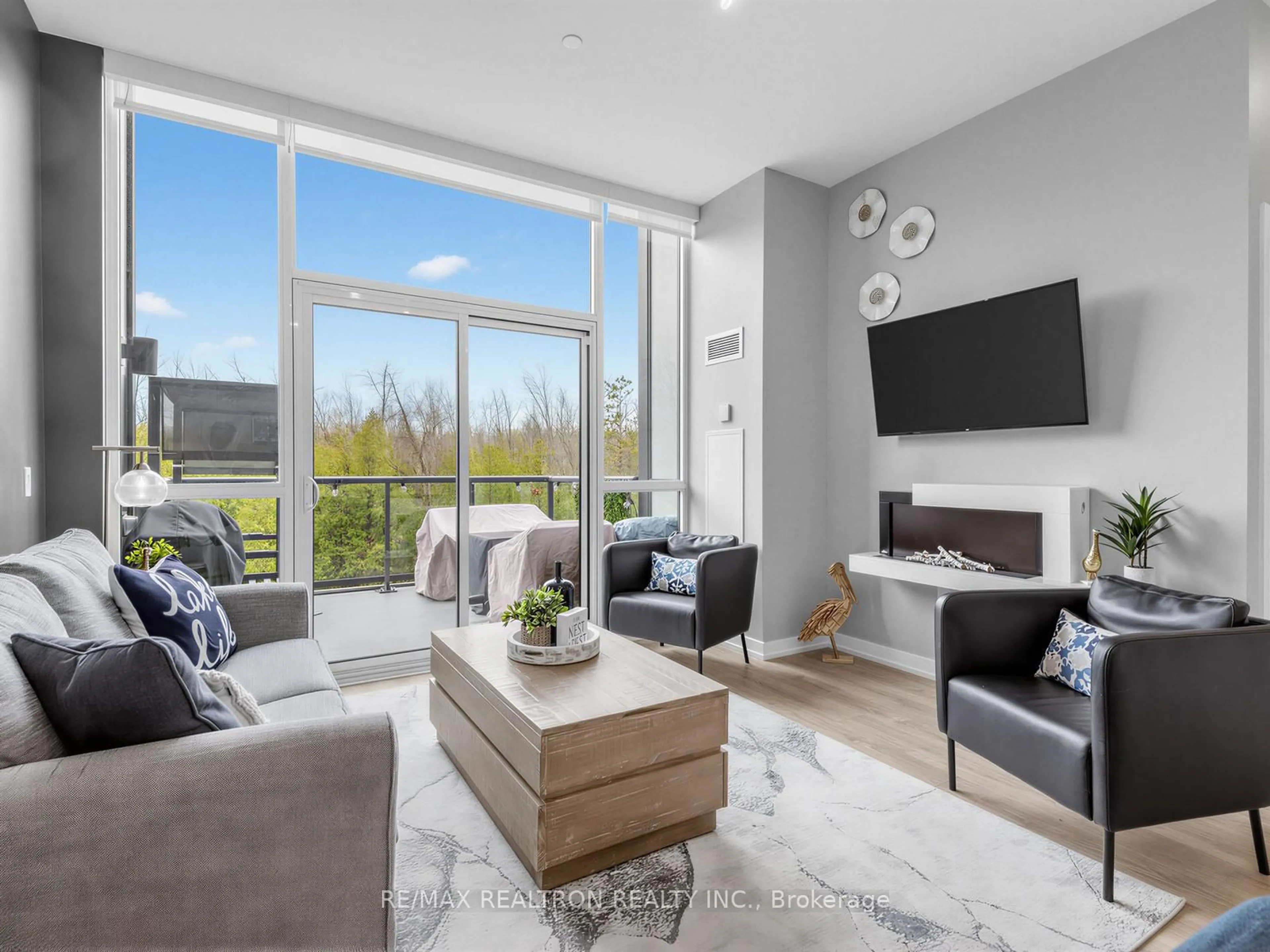Living room with furniture, unknown for 415 Sea Ray Ave Ave #438, Innisfil Ontario L9S 0R5
