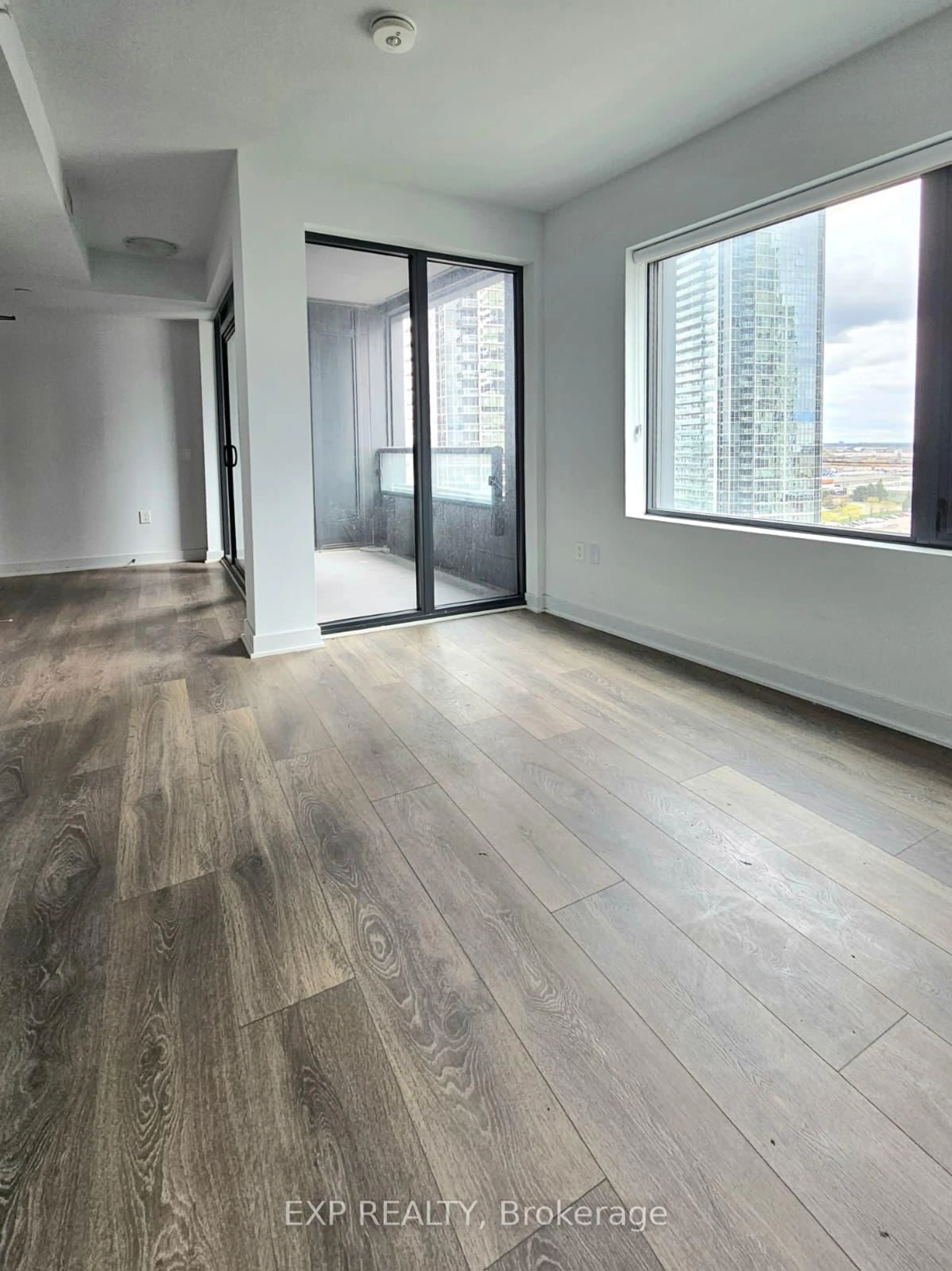 A pic of a room for 2920 Highway 7 Rd #1307, Vaughan Ontario L4K 0P4