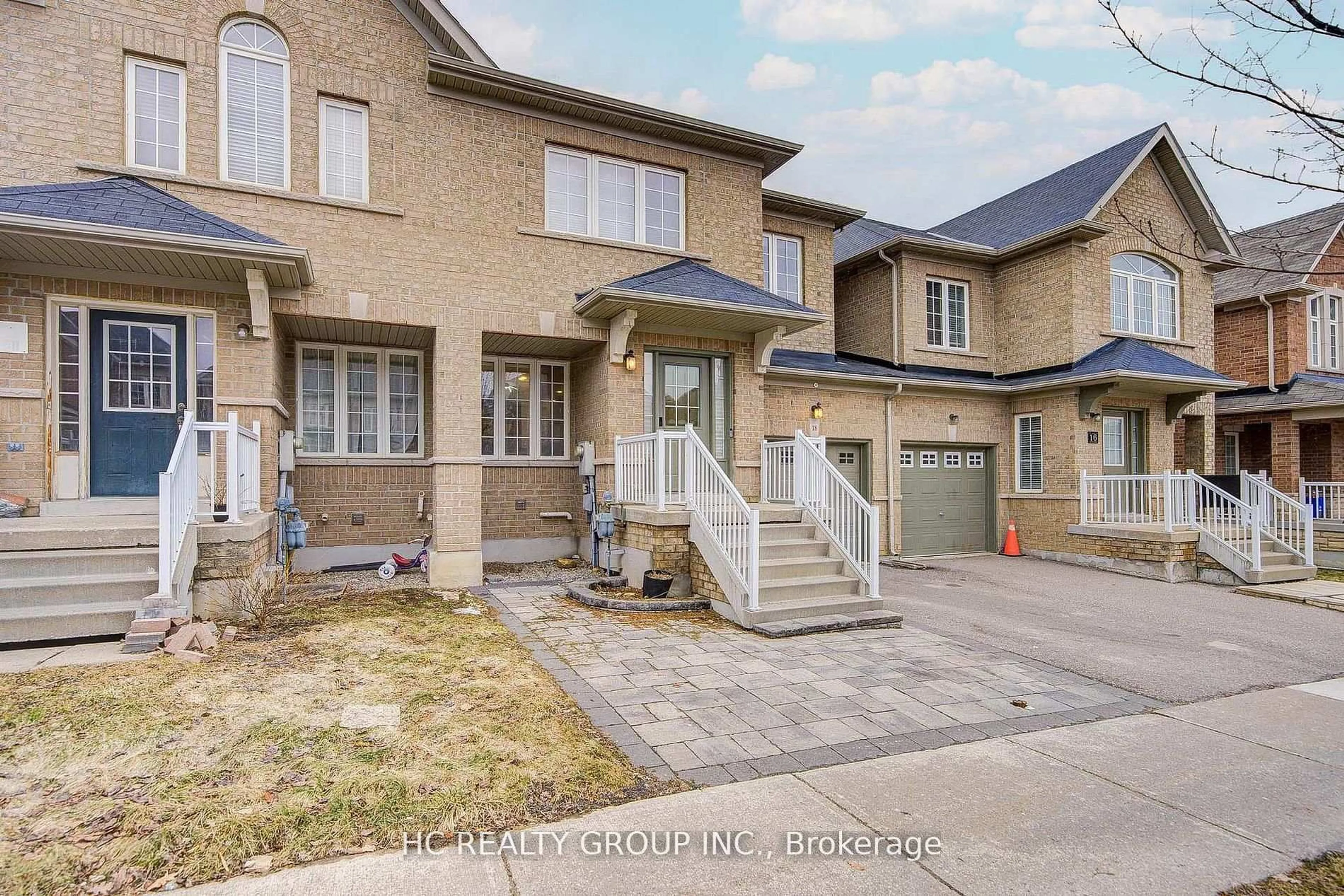 Home with brick exterior material, street for 18 QUATTRO Ave, Richmond Hill Ontario L4E 0S5