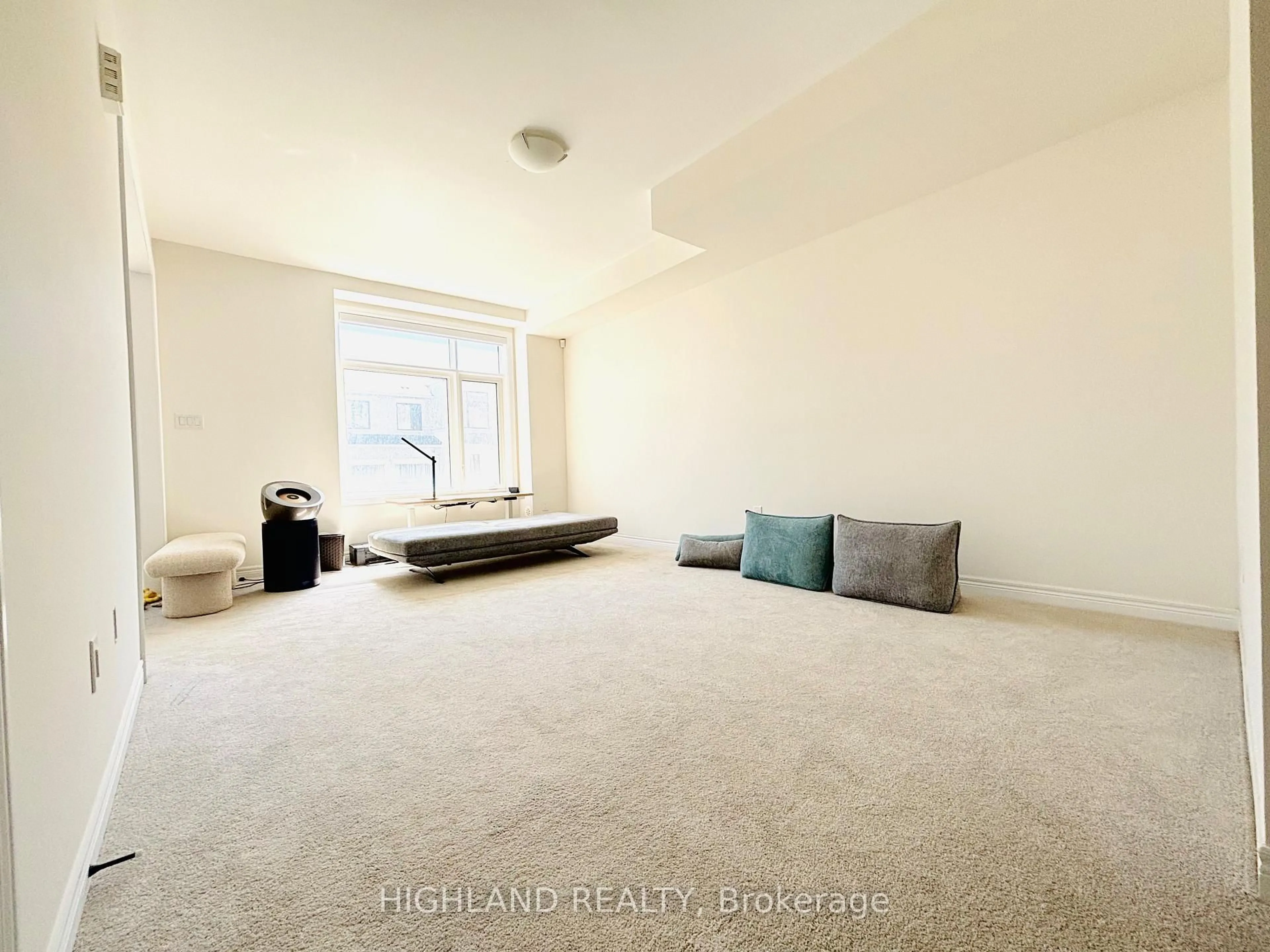 A pic of a room for 12 Robert Eaton Ave, Markham Ontario L3S 0G3