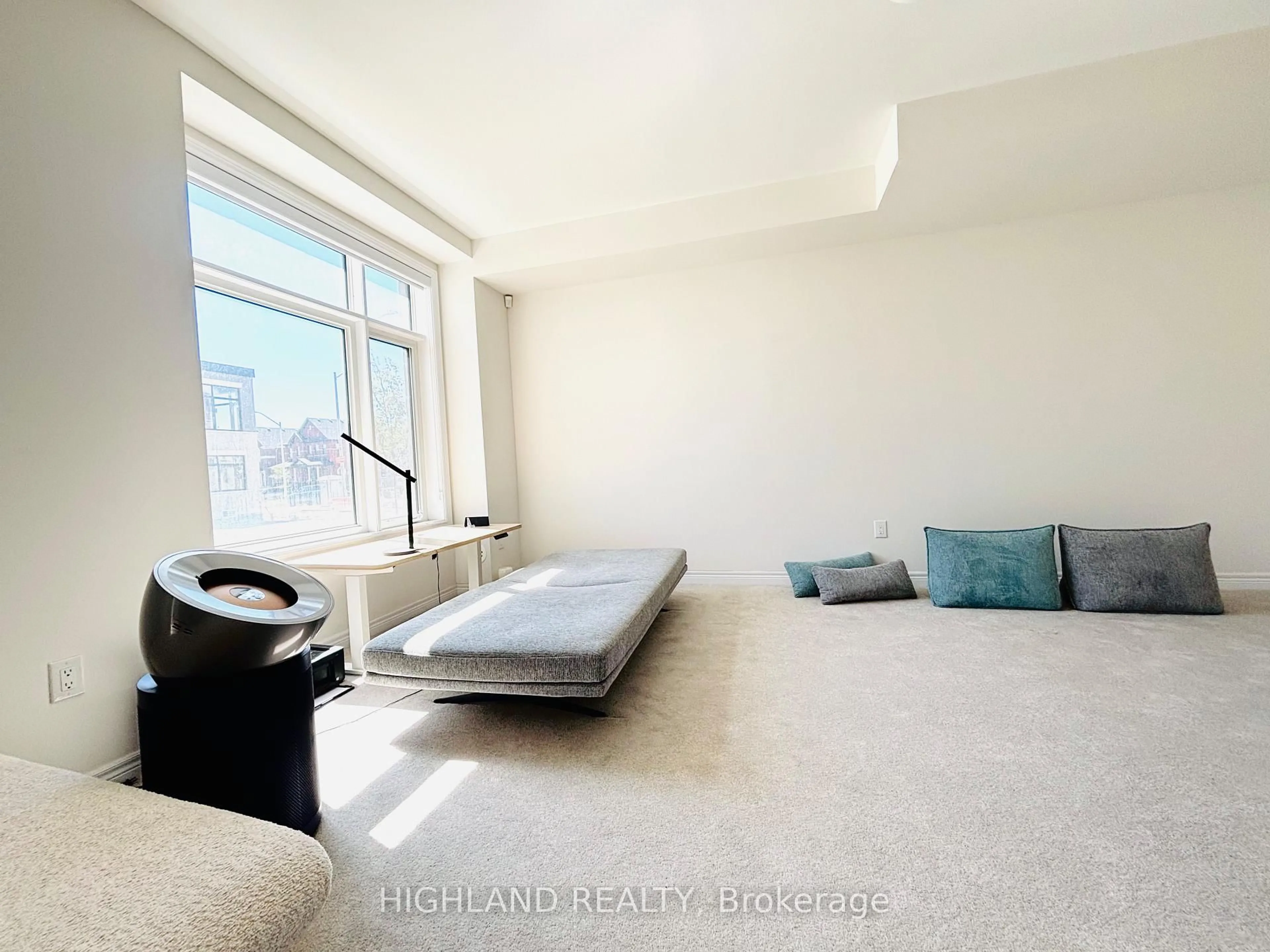A pic of a room for 12 Robert Eaton Ave, Markham Ontario L3S 0G3