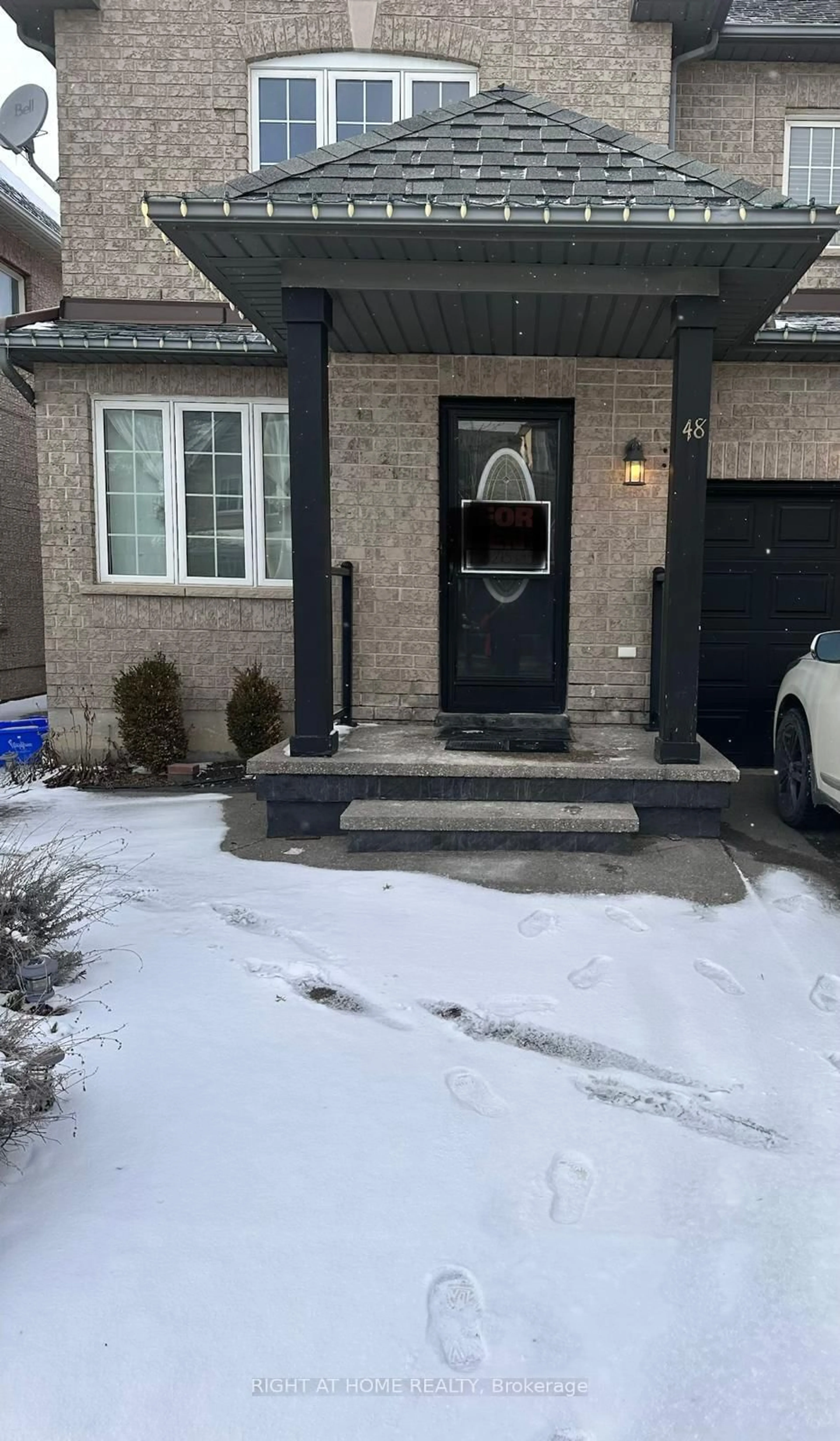 Indoor entryway for 48 Grand Valley Blvd, Vaughan Ontario L6A 3K2