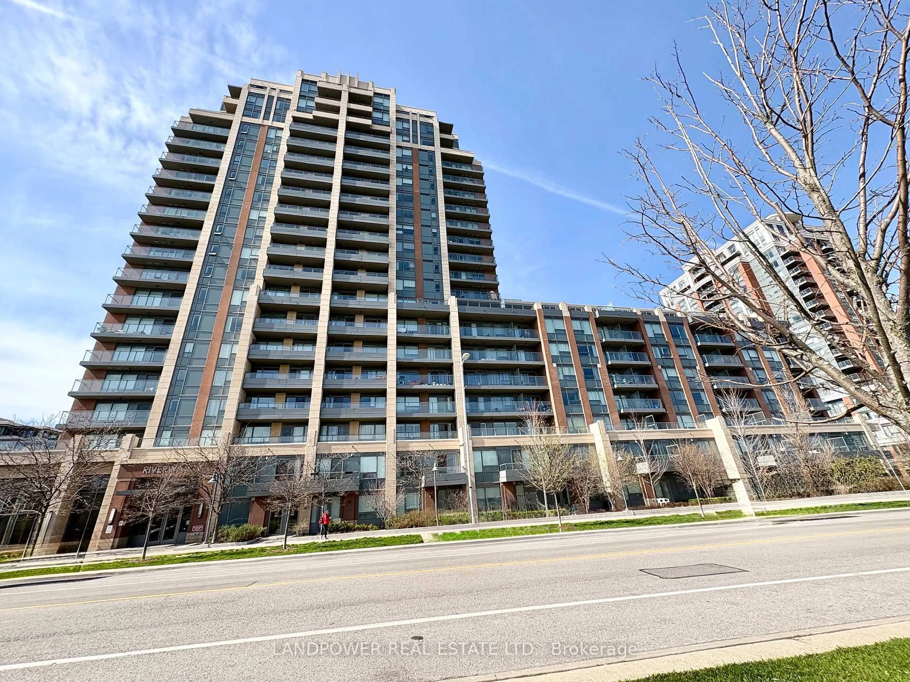 A pic from outside/outdoor area/front of a property/back of a property/a pic from drone, building for 18 Uptown Dr #120, Markham Ontario L3R 5M5