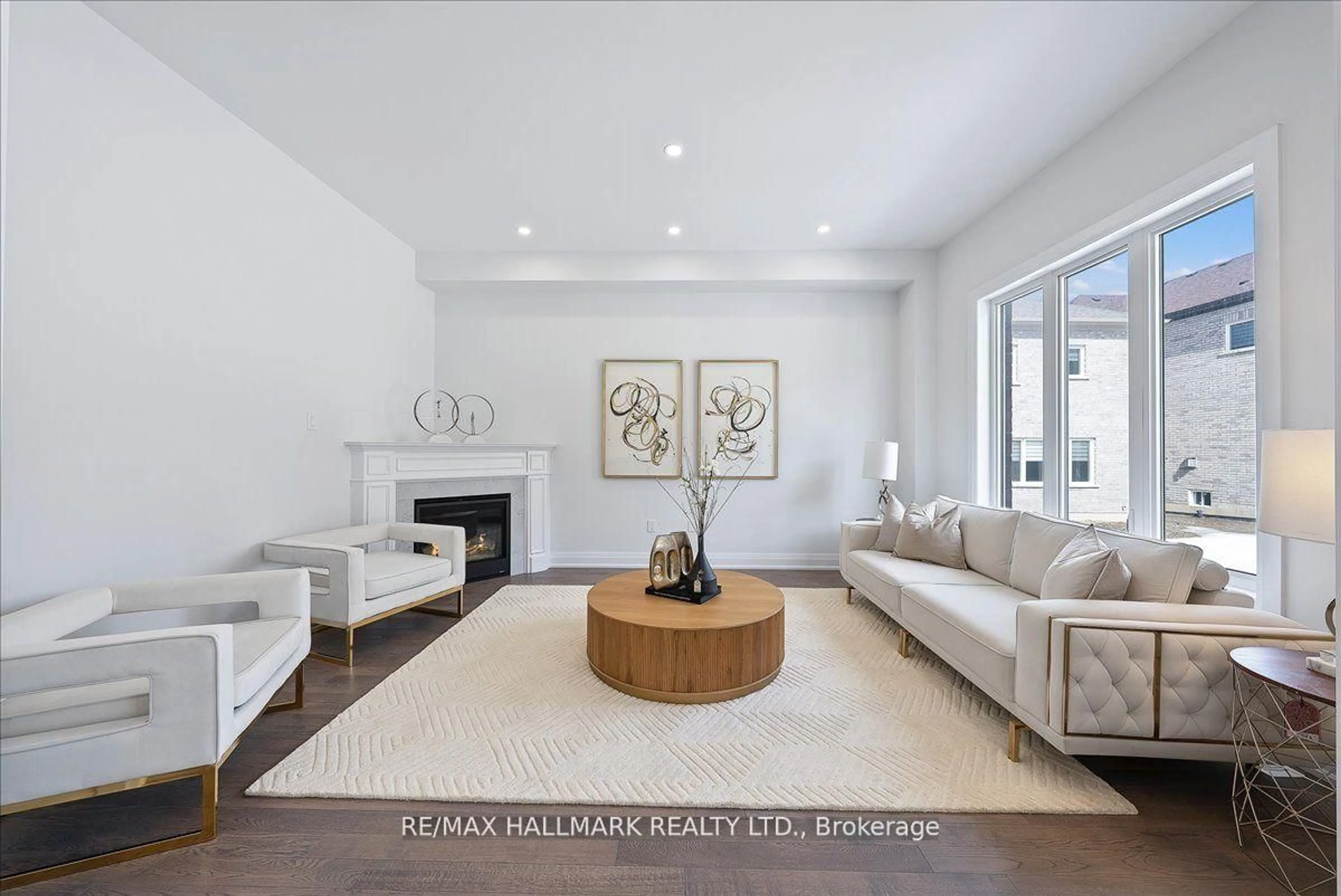 Living room with furniture, ceramic/tile floor for 15 Aida Pl, Richmond Hill Ontario L4E 2Y5