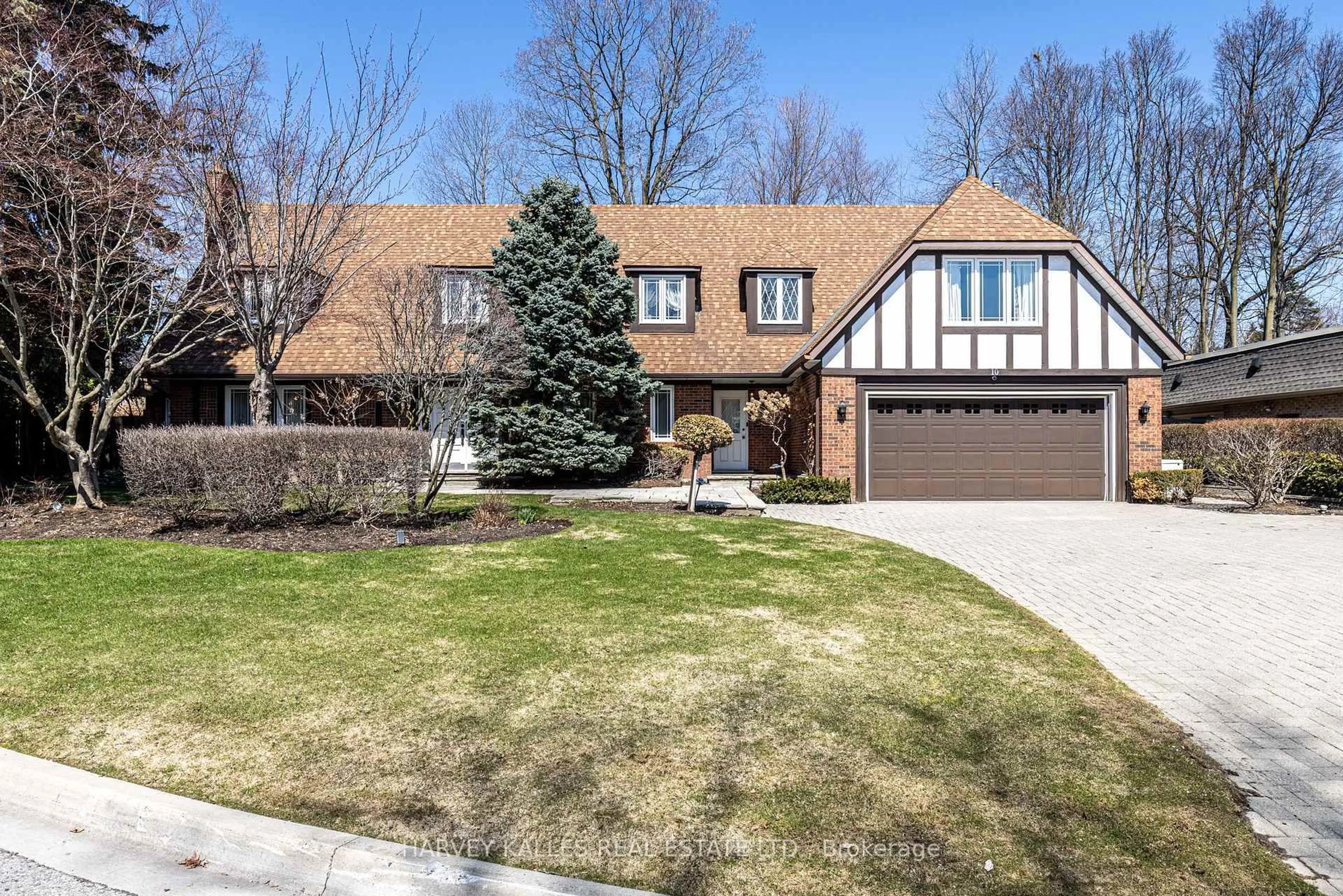 Home with brick exterior material, street for 10 Whitelaw Crt, Markham Ontario L3T 5E7