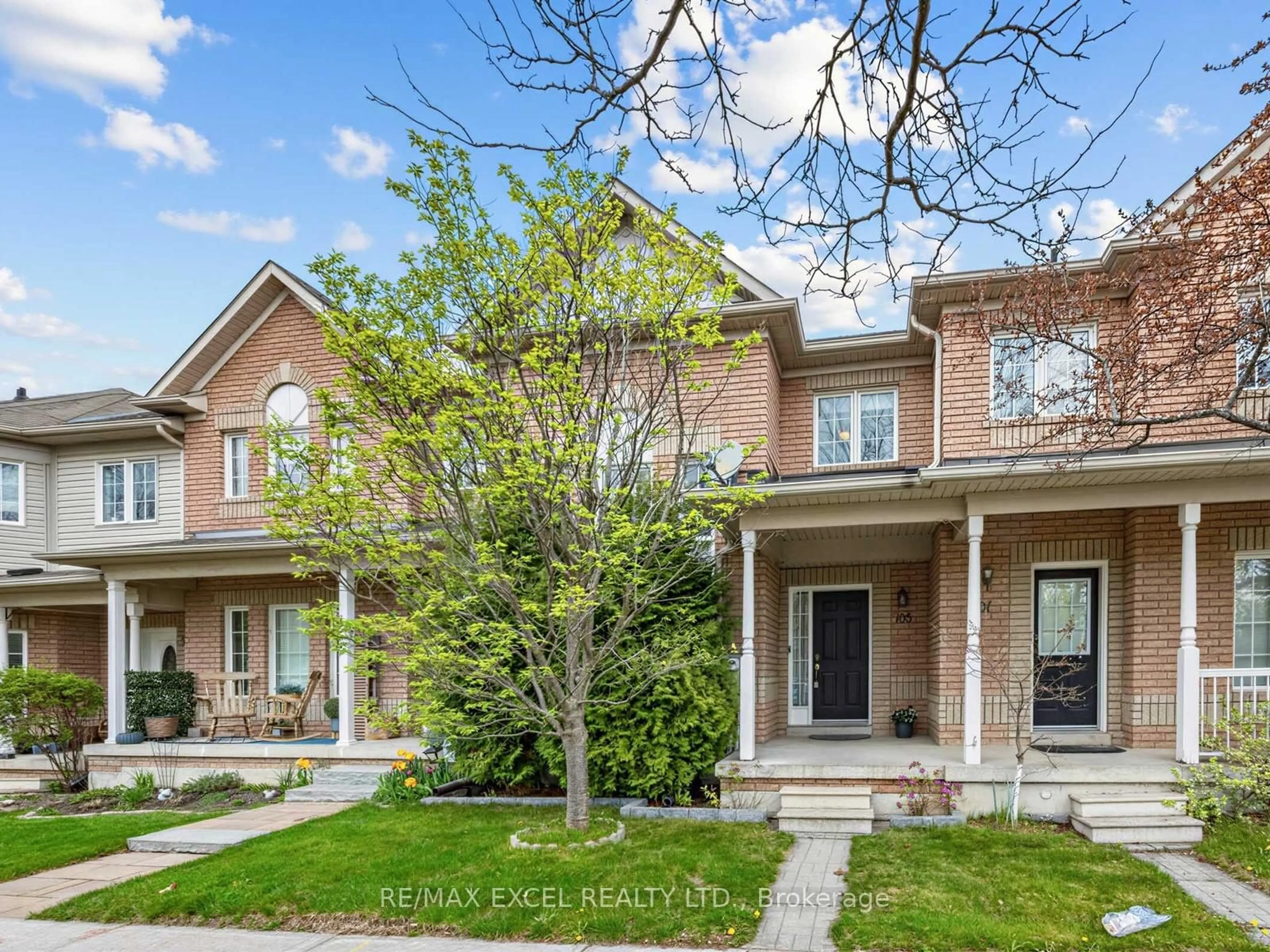 Home with brick exterior material, street for 103 Baywell Cres, Aurora Ontario L4G 7M5