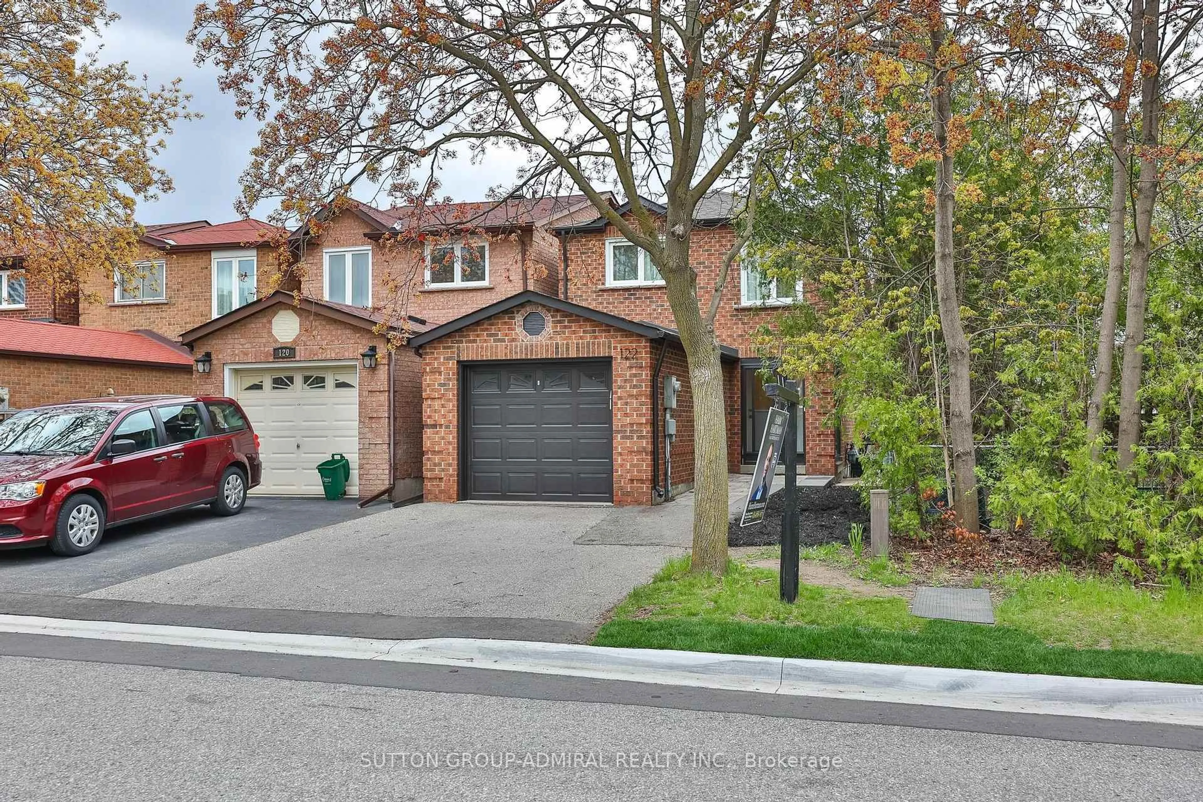 Home with brick exterior material, street for 122 Rejane Cres, Vaughan Ontario L4J 5A8