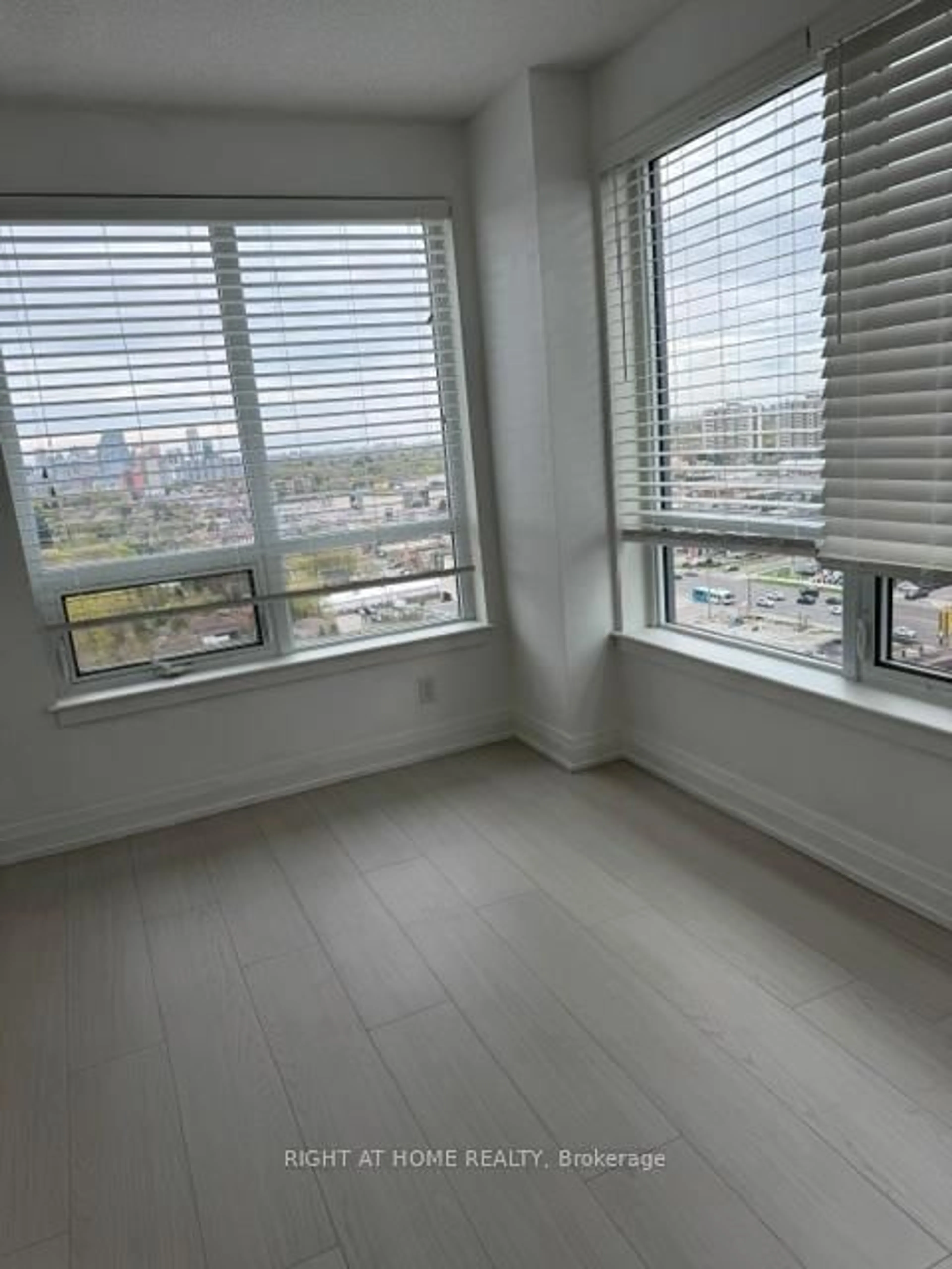 A pic of a room for 7167 YONGE St #PH1-106, Markham Ontario L3T 0E1