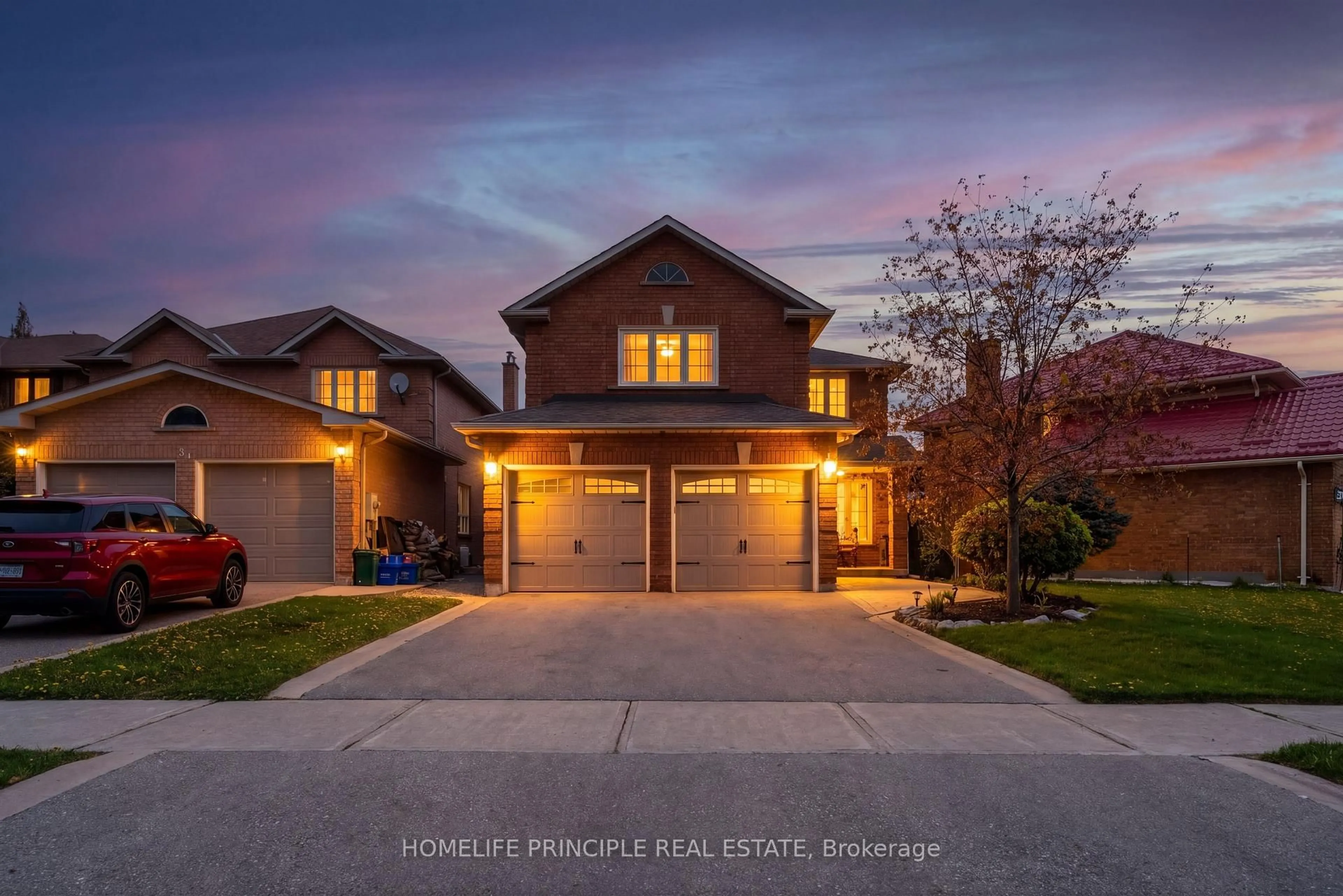 Home with brick exterior material, street for 195 View North Crt, Vaughan Ontario L4L 8S3