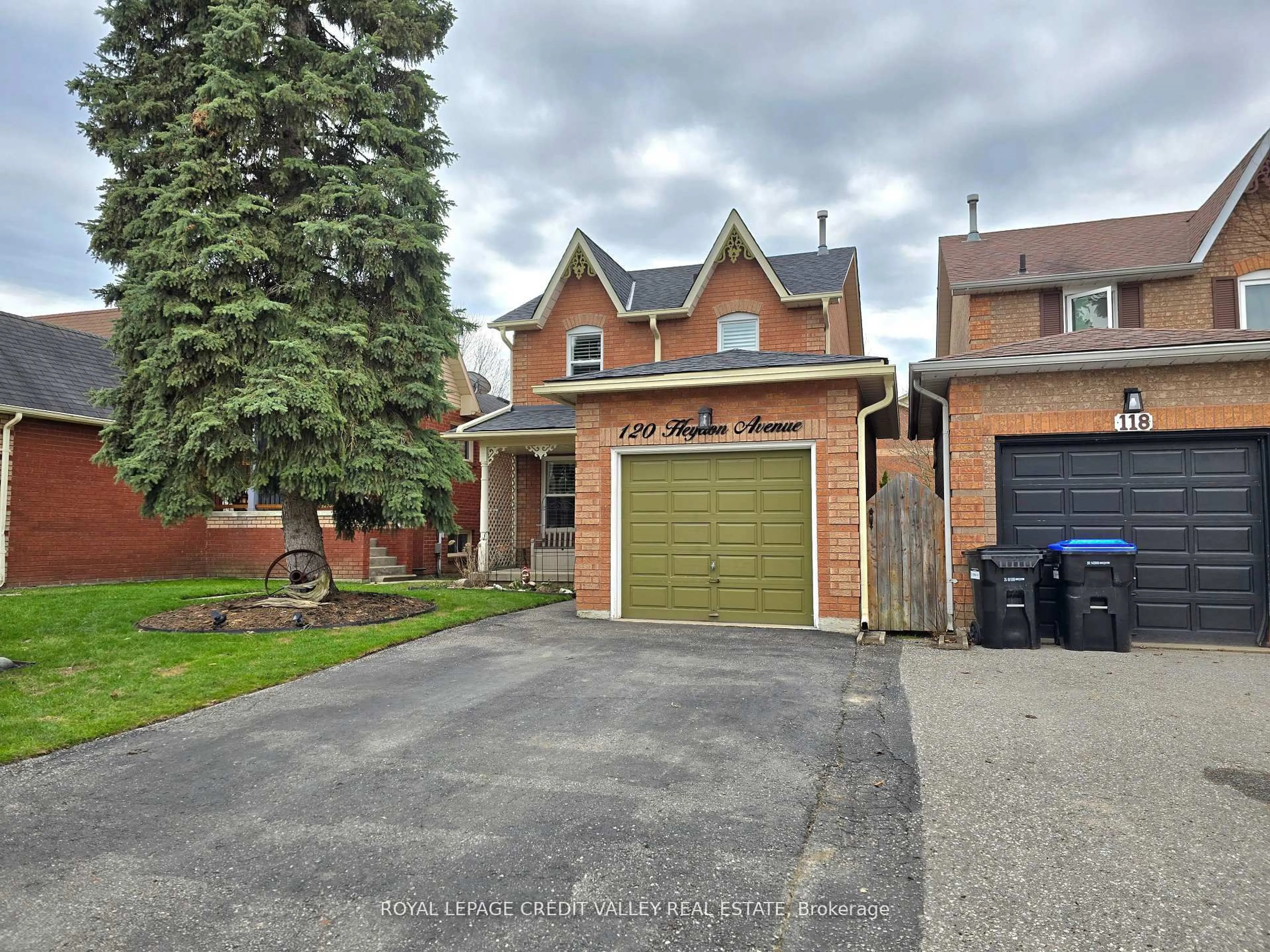 Home with brick exterior material, street for 120 Heydon Ave, New Tecumseth Ontario L9R 1N6