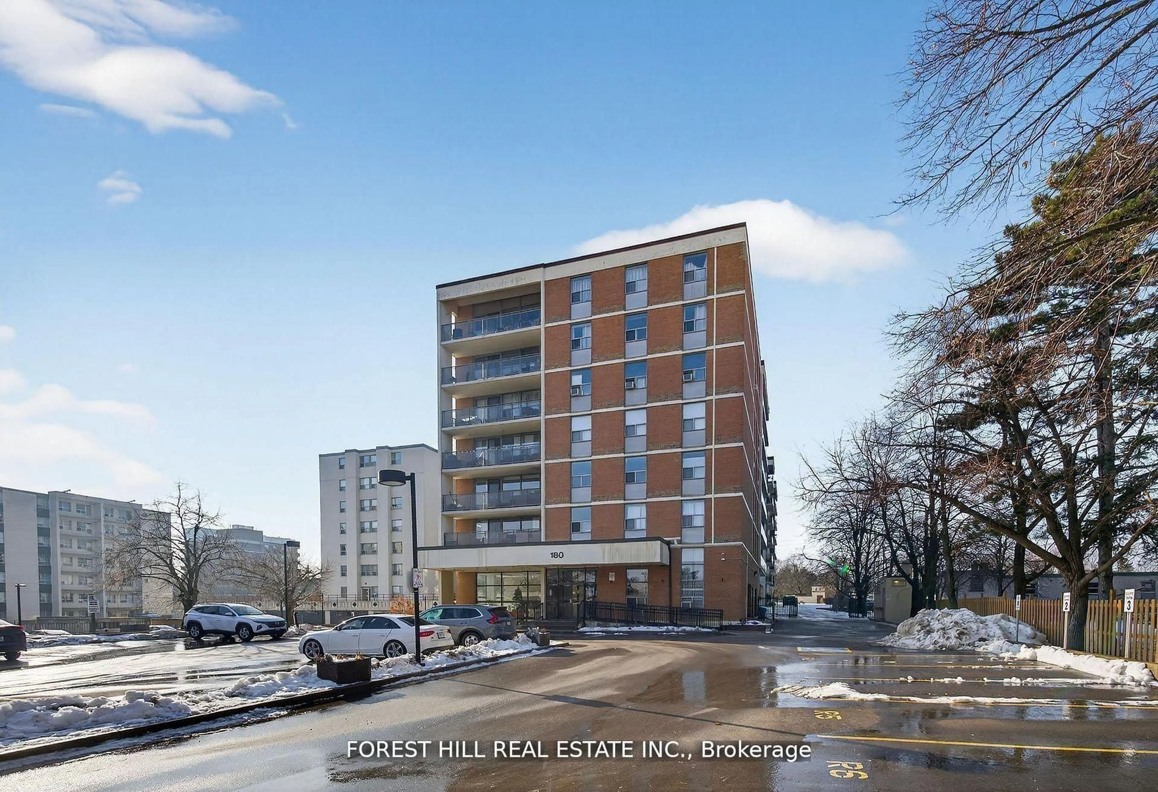 A pic from outside/outdoor area/front of a property/back of a property/a pic from drone, building for 180 DUDLEY Ave #302, Markham Ontario L3T 4X2