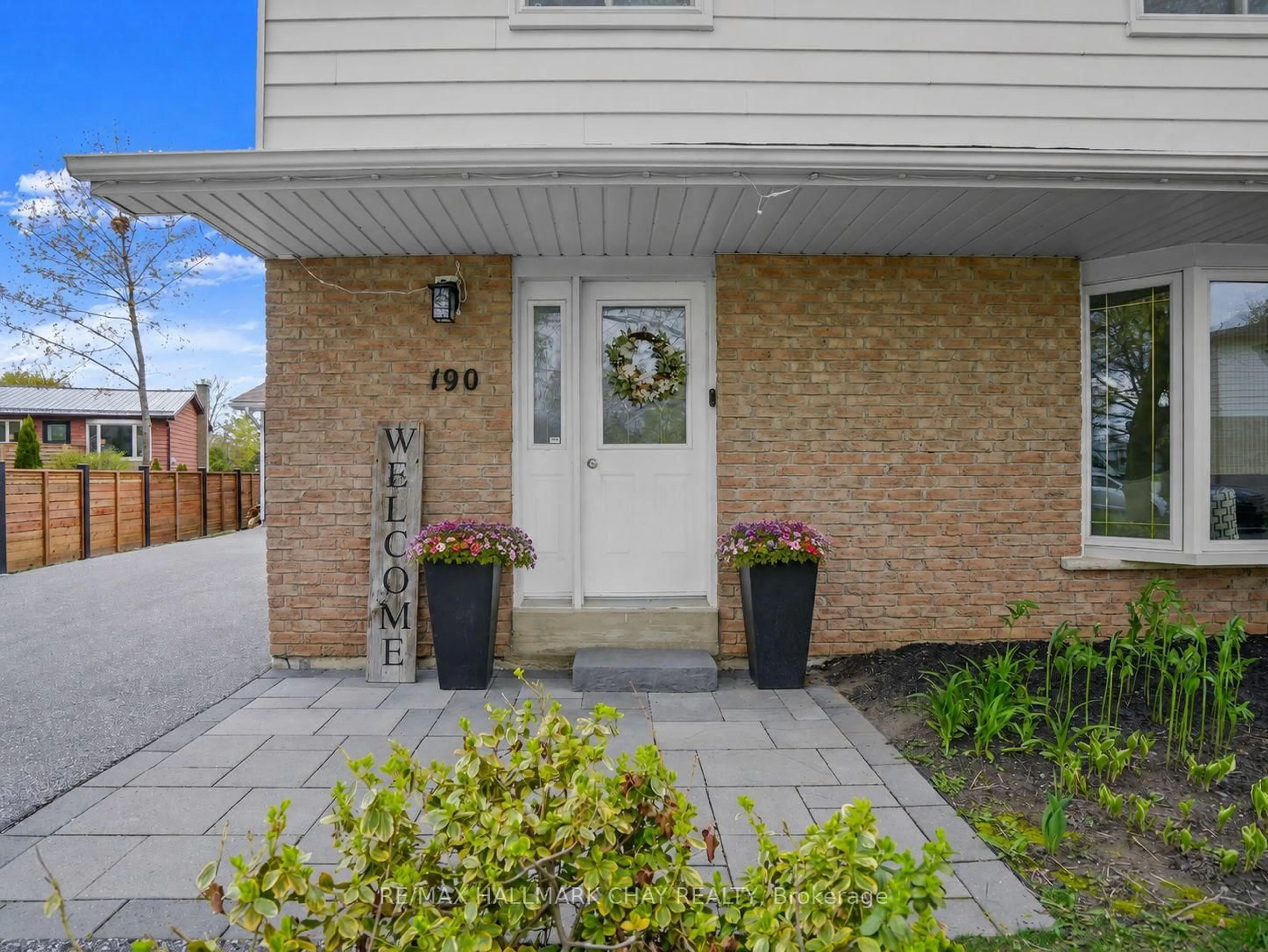 Unknown for 190 Mackenzie St, New Tecumseth Ontario L9R 1B8