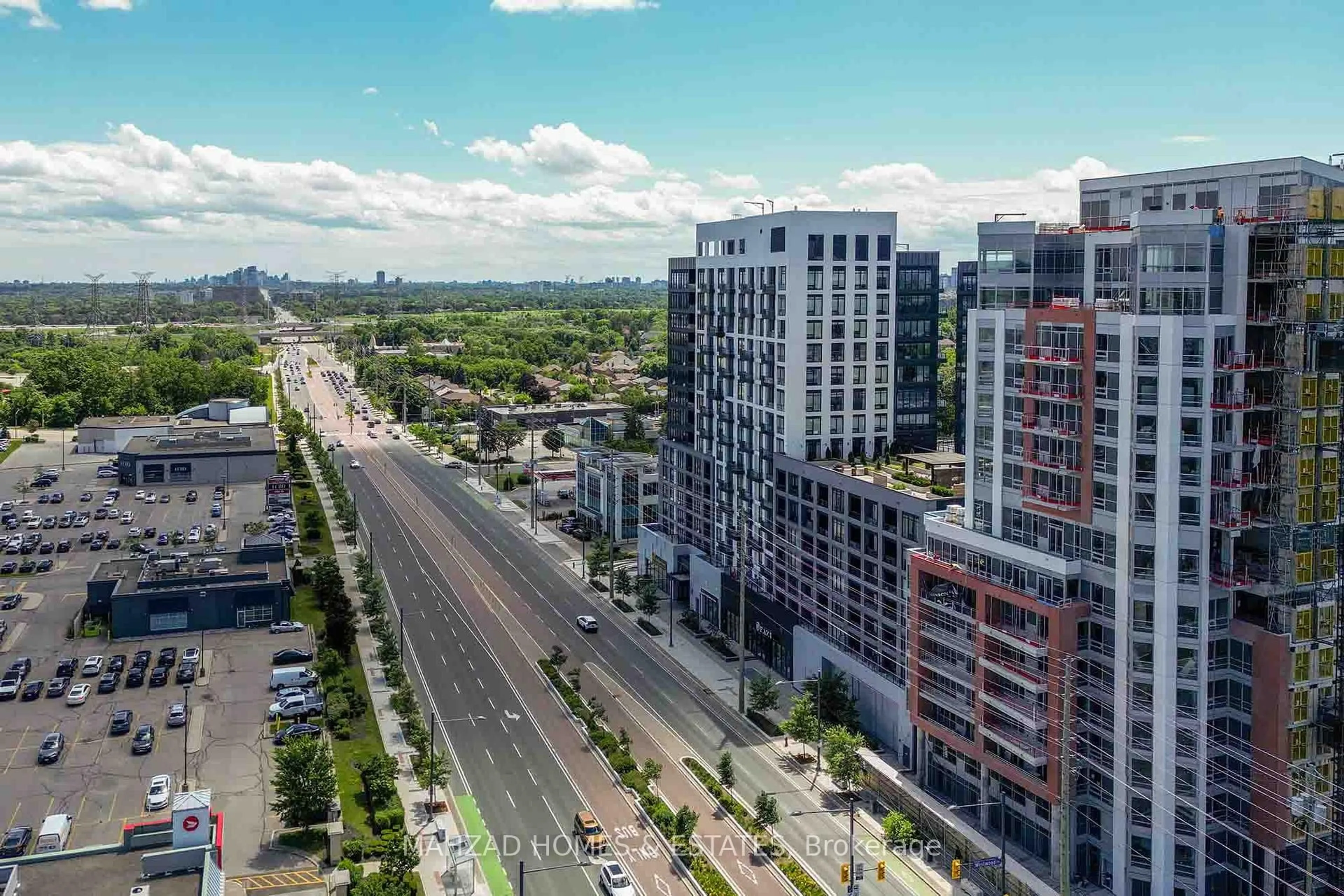 A pic from outside/outdoor area/front of a property/back of a property/a pic from drone, city buildings view from balcony for 8886 yonge St #1806, Richmond Hill Ontario L4C 1Z8