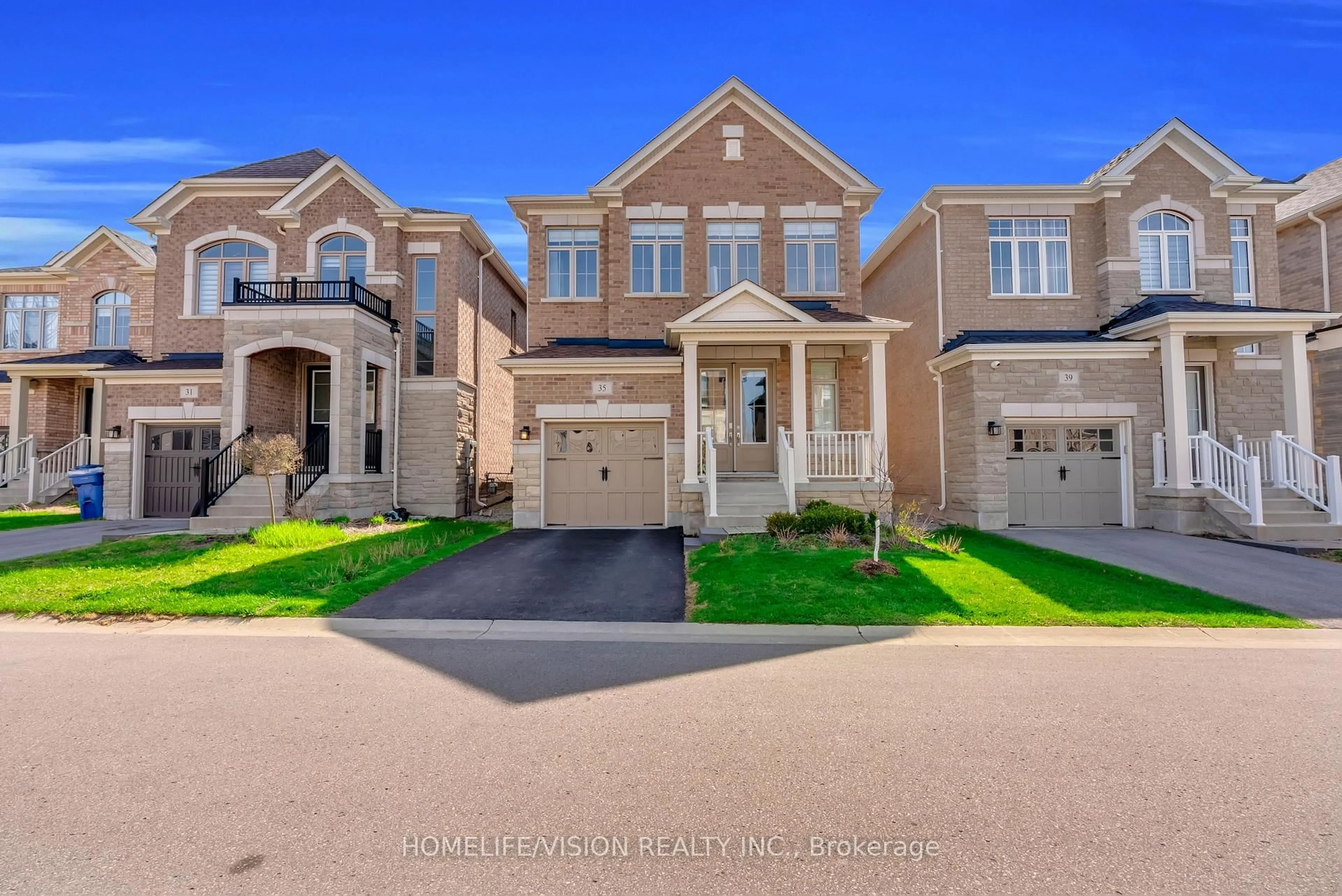 Unknown for 35 Pine Hill Cres, Aurora Ontario L4G 3Y2