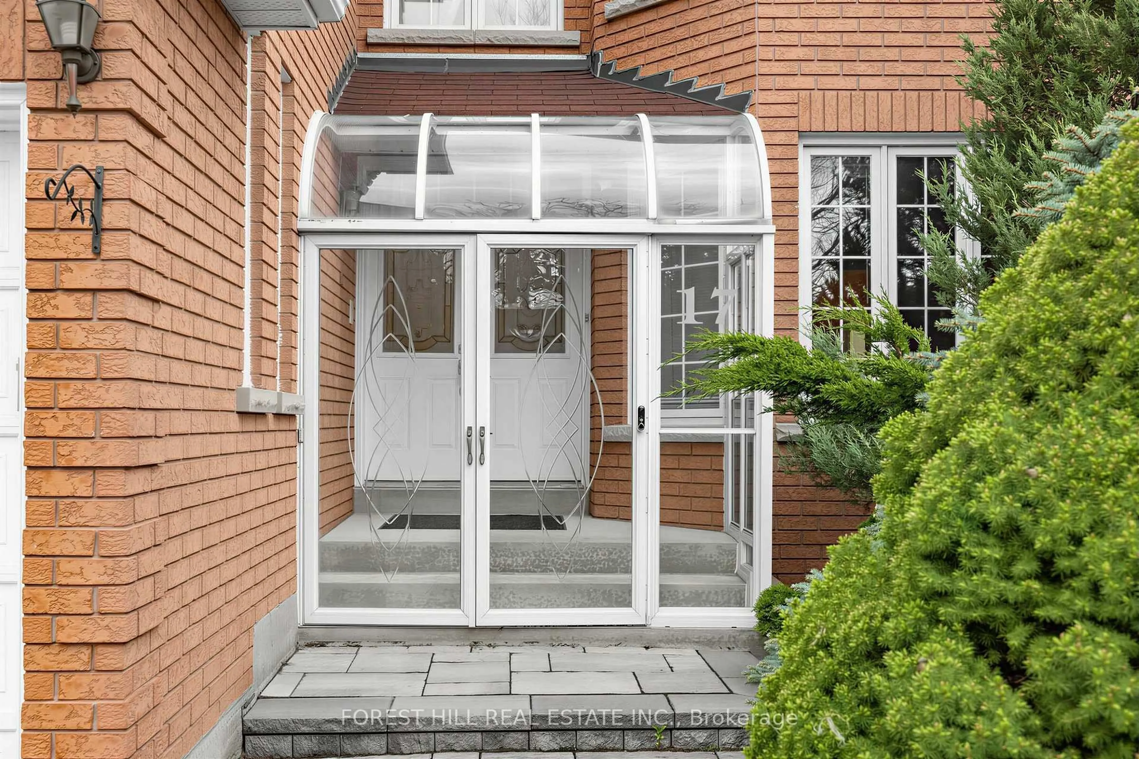 Unknown for 17 Lady Lynn Cres, Richmond Hill Ontario L4B 3V5