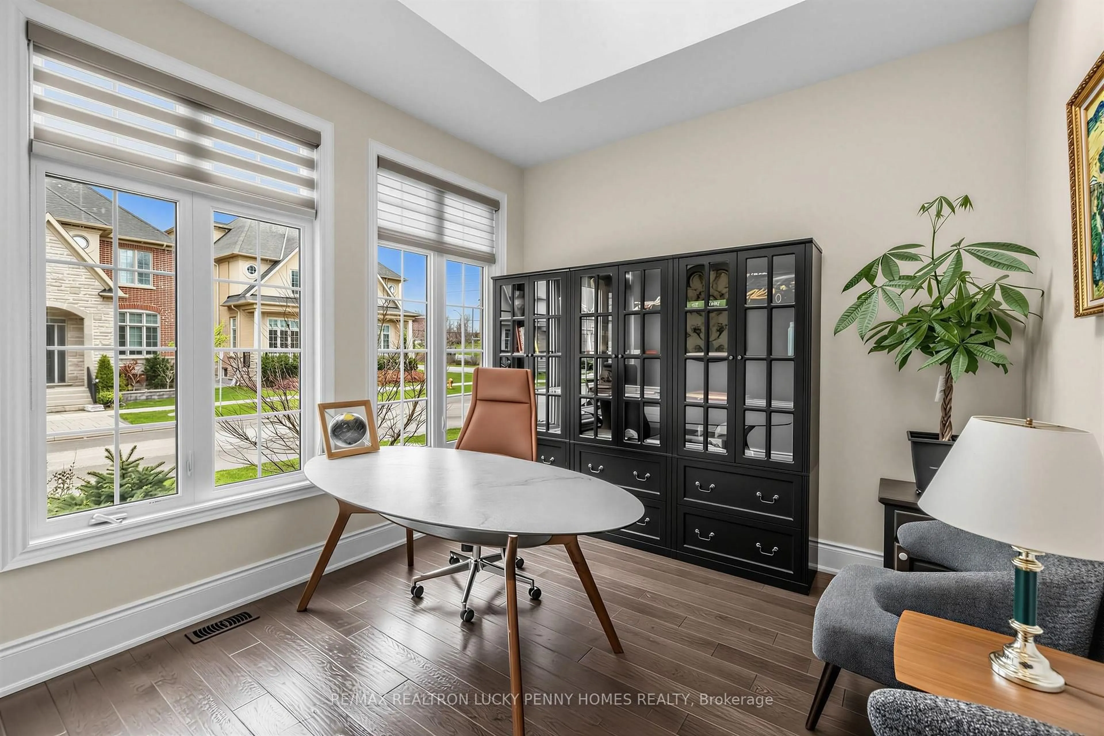 A pic of a room for 15 Tralee Crt, Markham Ontario L6C 0V1