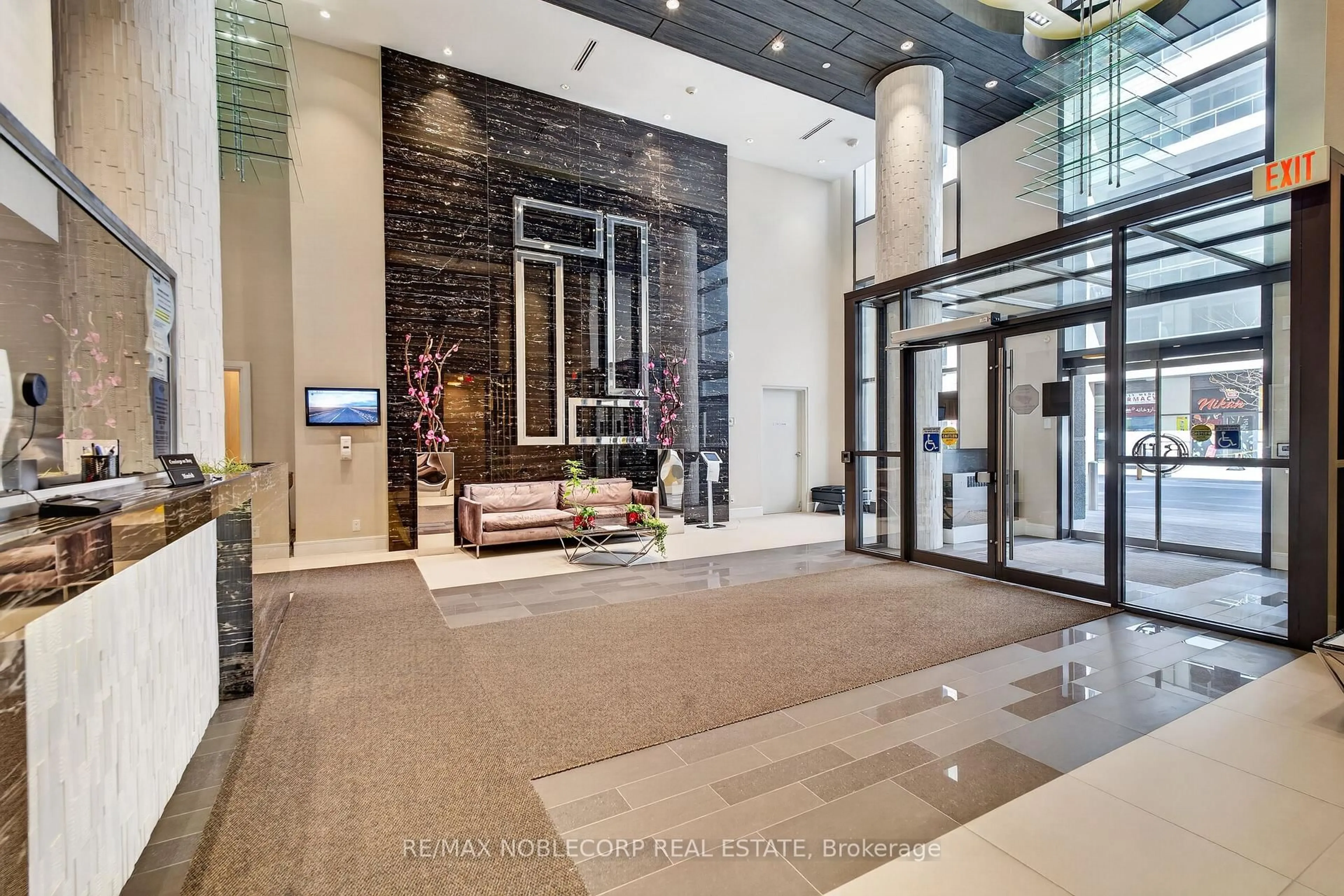 Lobby for 9199 Yonge St #102SE, Richmond Hill Ontario L4C 1H7