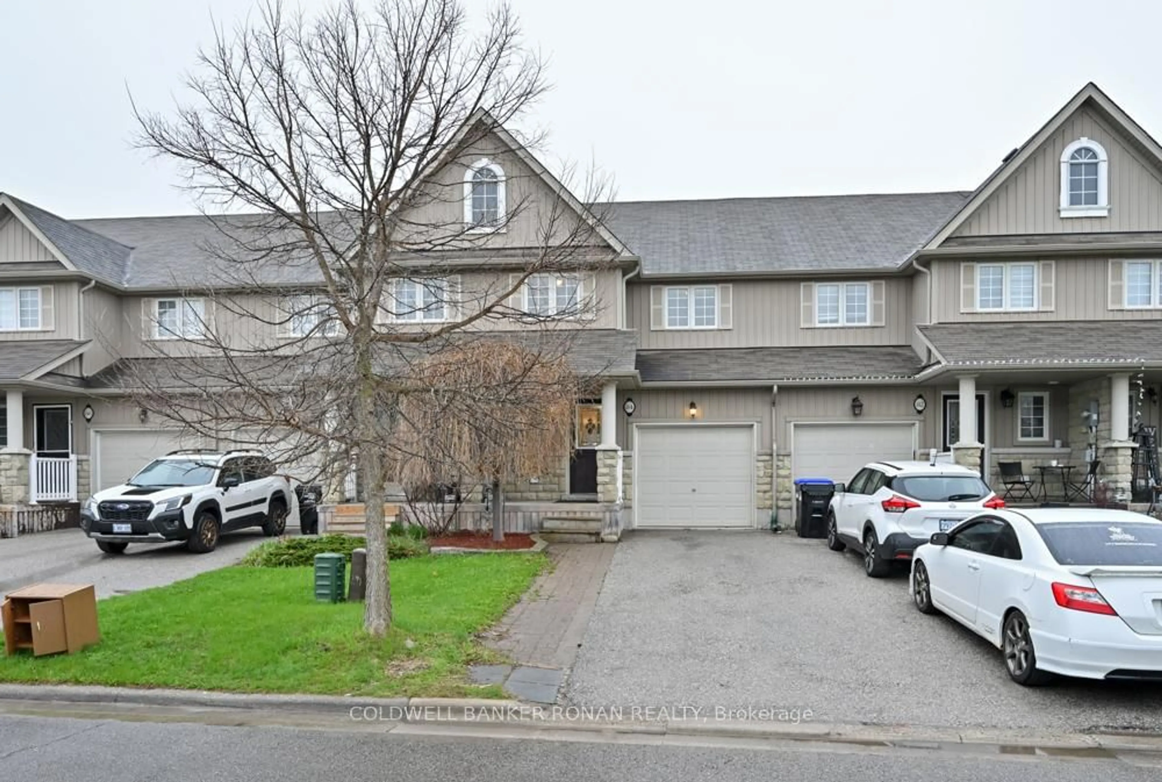 A pic from outside/outdoor area/front of a property/back of a property/a pic from drone, street for 84 Warman St, New Tecumseth Ontario L9R 0B8