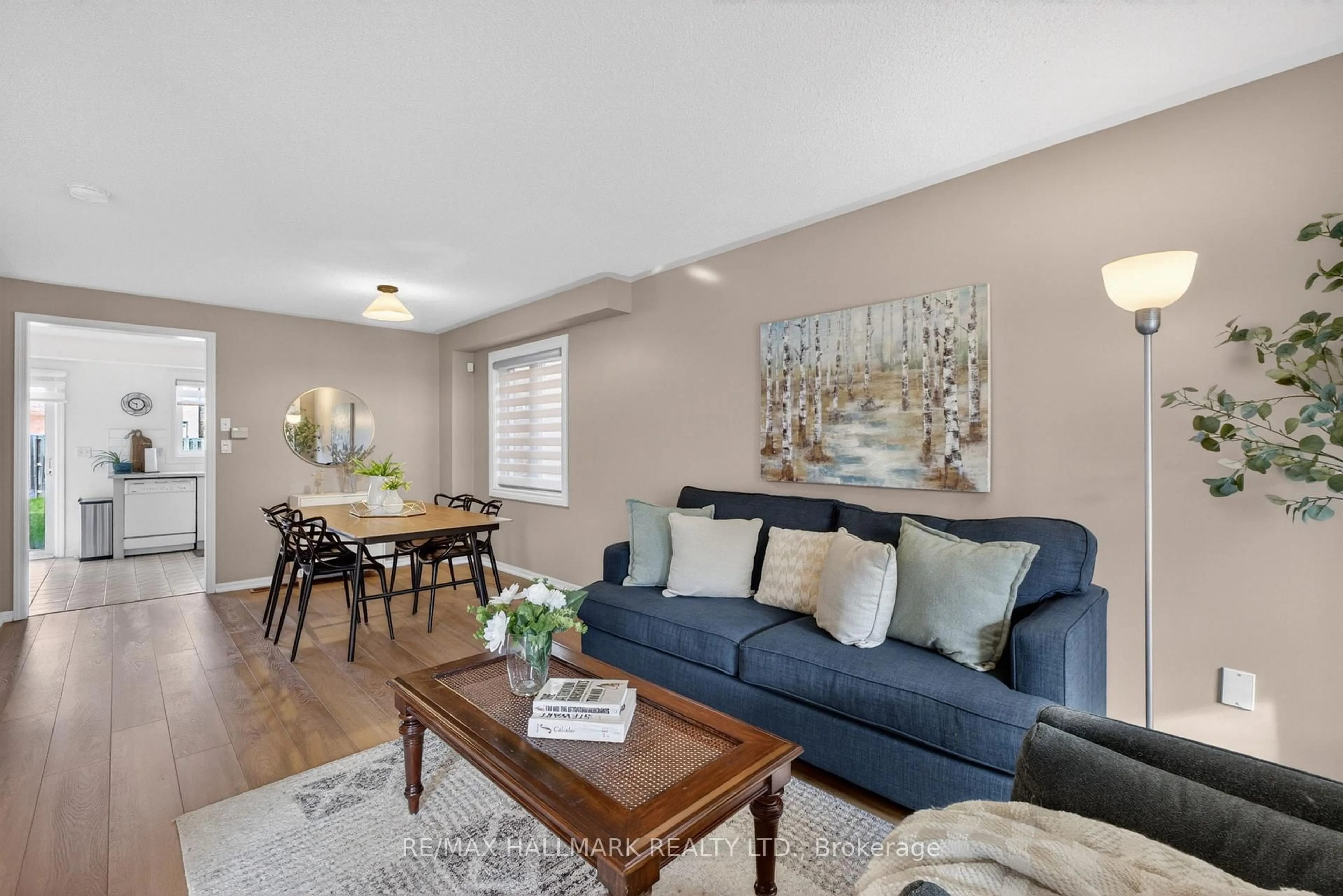 Living room with furniture, wood/laminate floor for 19 Gully Lane, Vaughan Ontario L6A 2X8