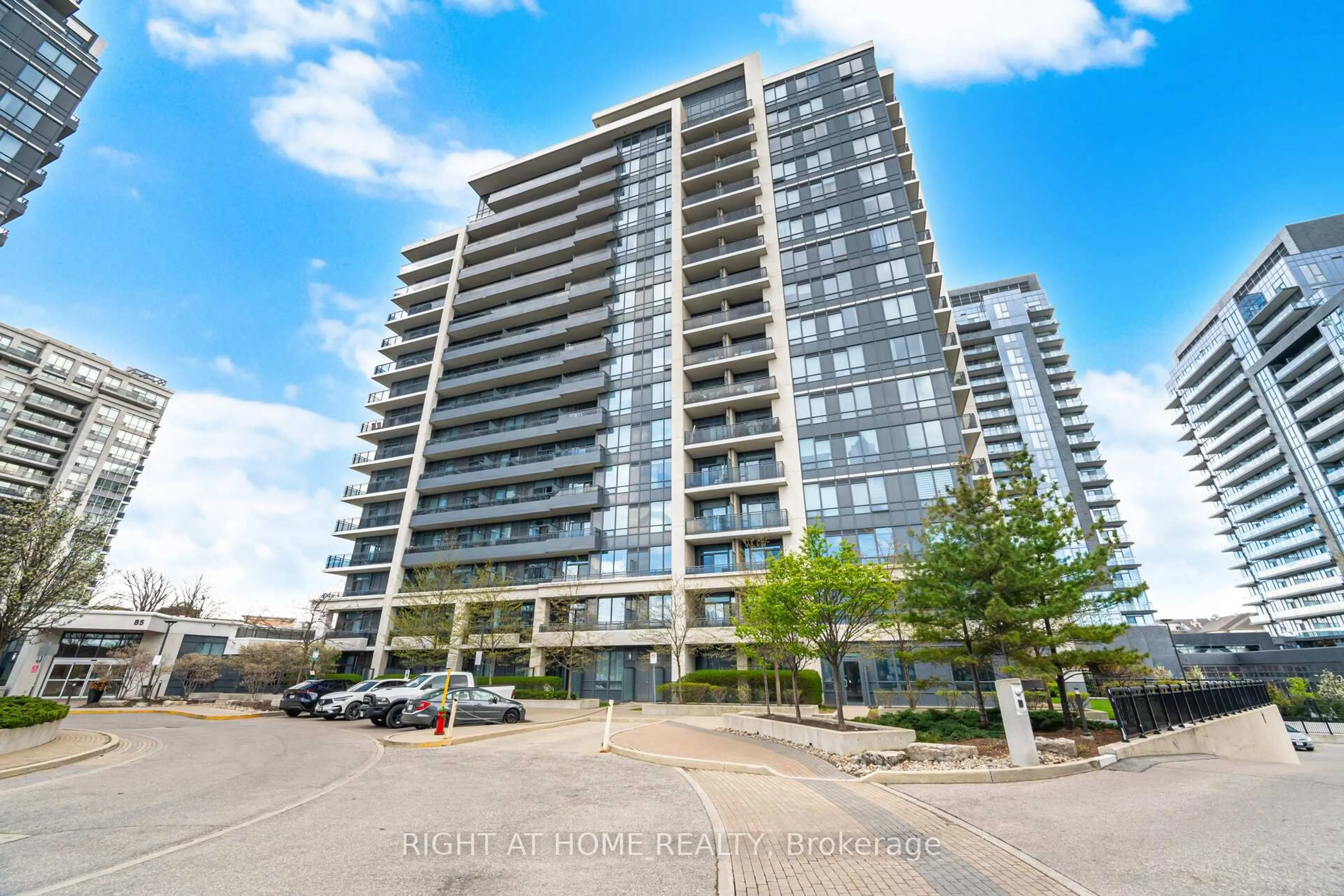 A pic from outside/outdoor area/front of a property/back of a property/a pic from drone, unknown for 85 North Park Rd #612, Vaughan Ontario L4J 0H9