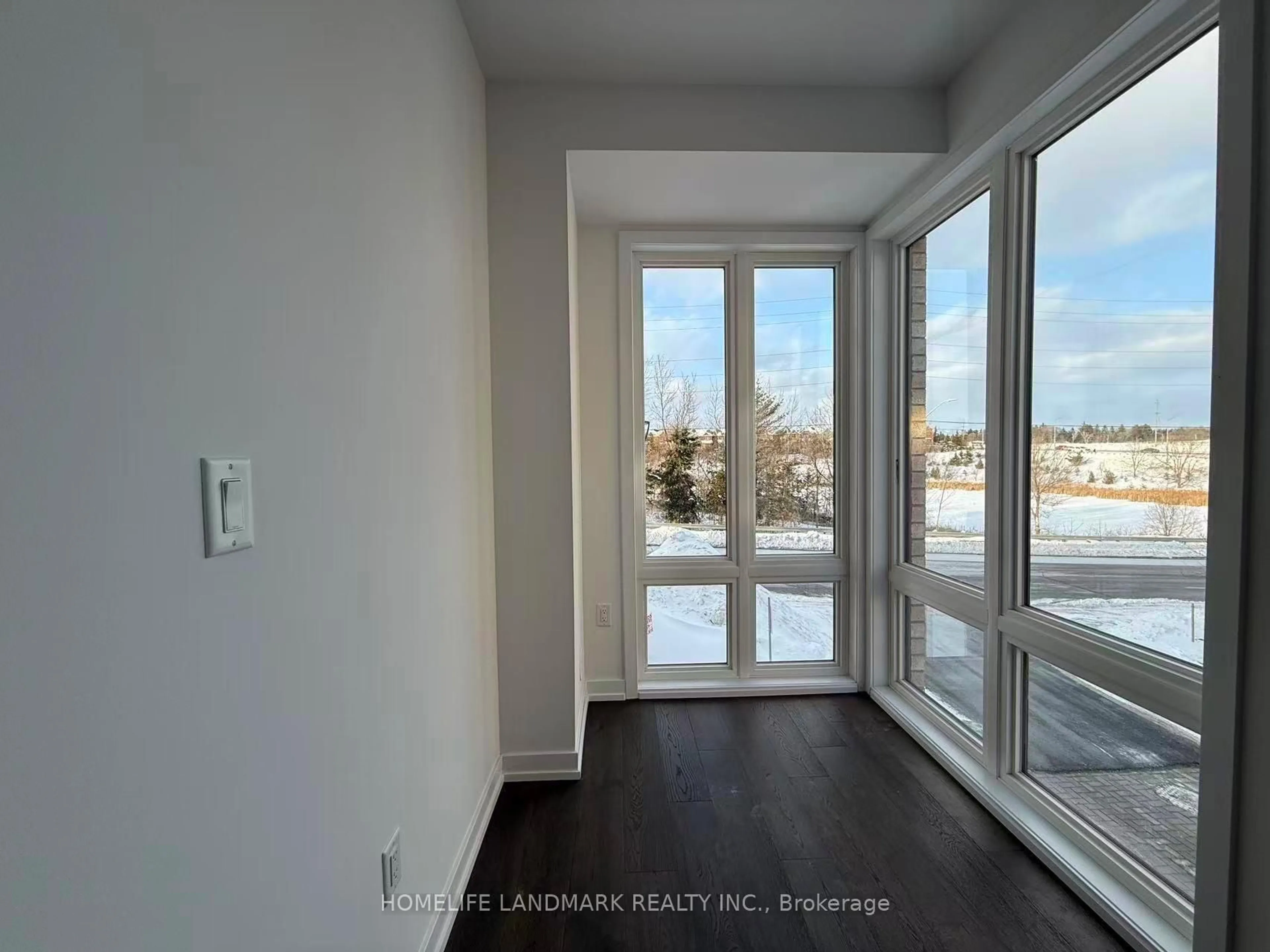 Indoor entryway for 53 Jefferson Sdrd, Richmond Hill Ontario L4E 1M1