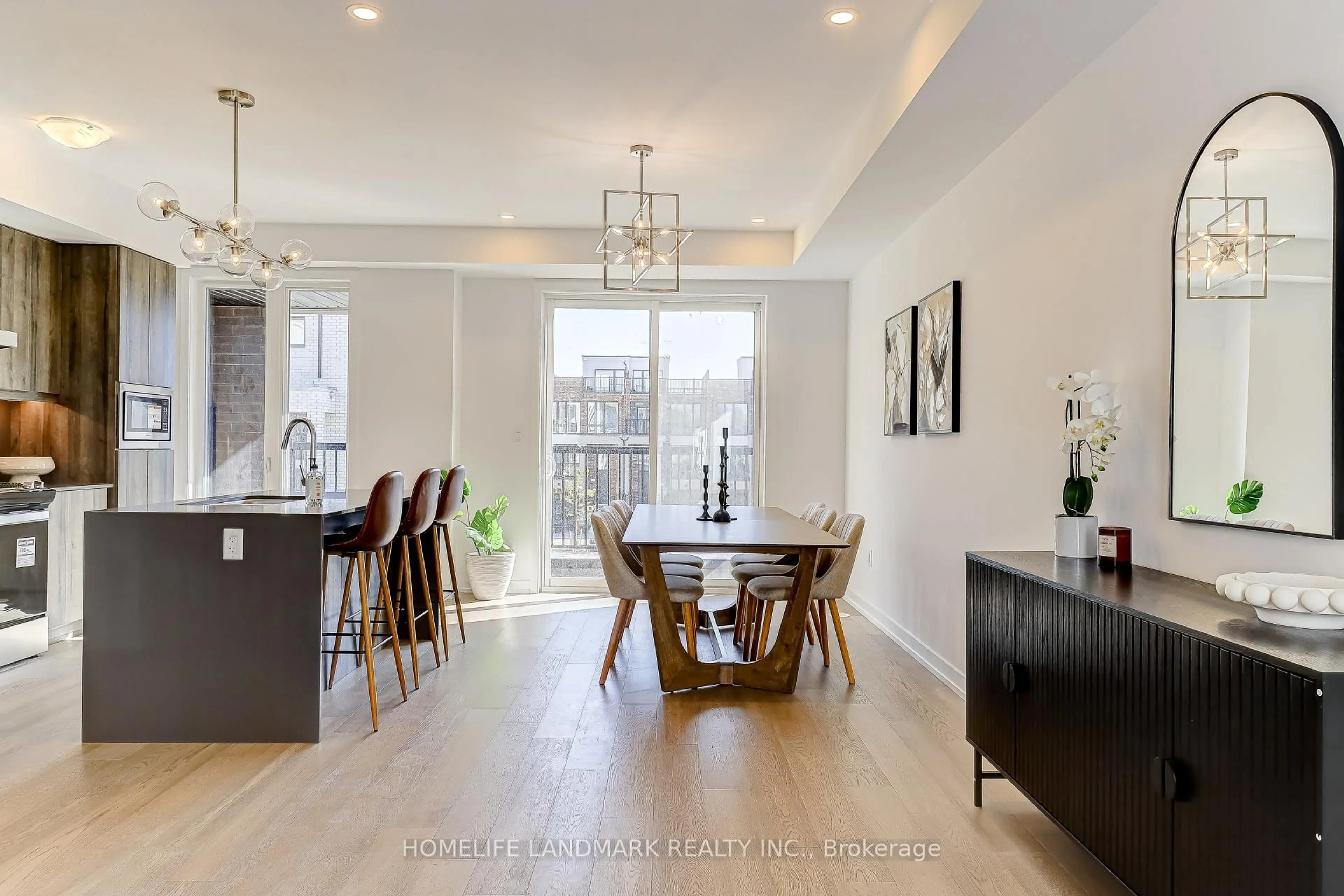 Open concept kitchen, unknown for 77 Jefferson Sdrd, Richmond Hill Ontario L4E 1M1