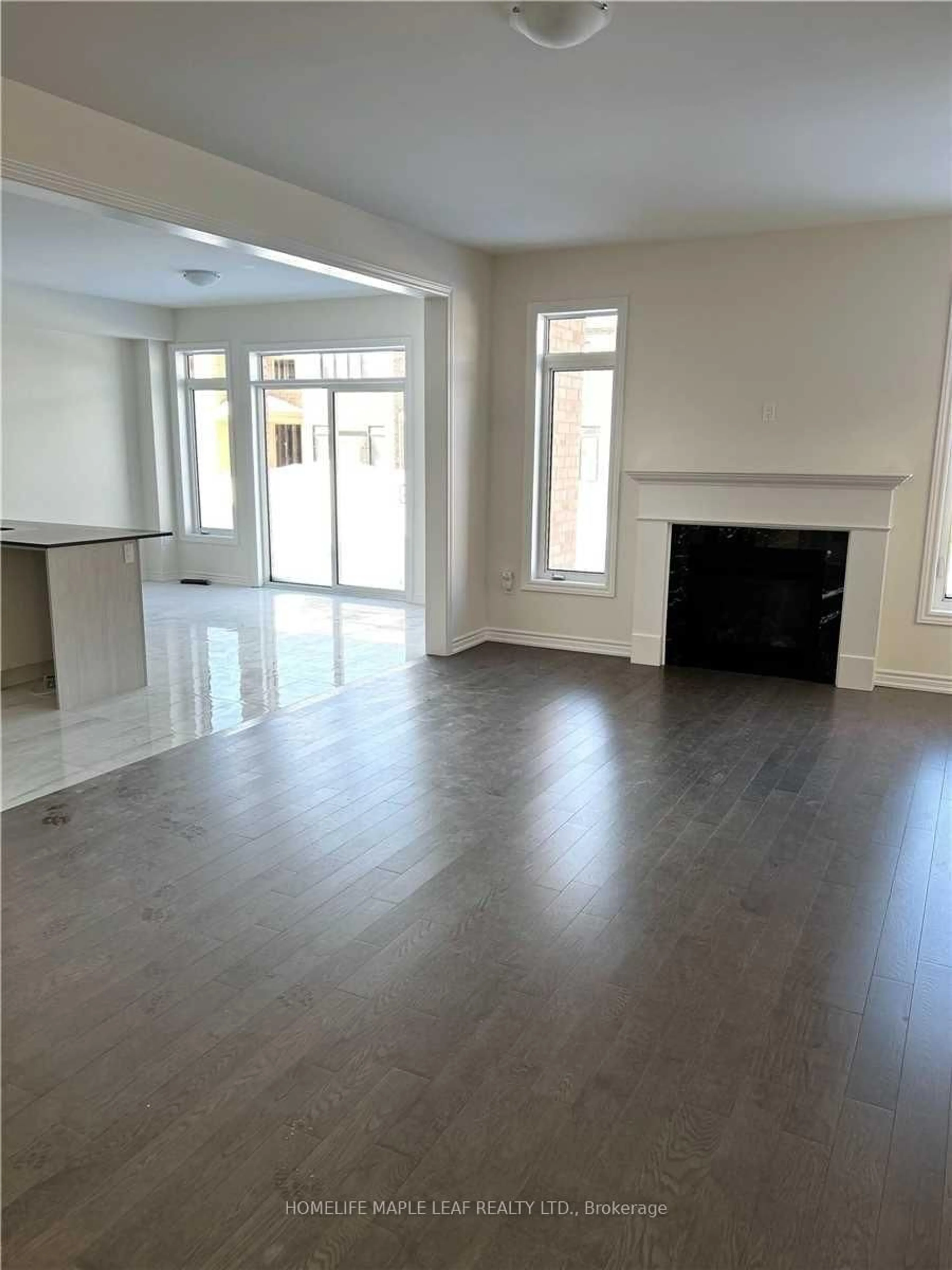 A pic of a room for 177 Ferragine Cres, Bradford West Gwillimbury Ontario L3Z 4K1