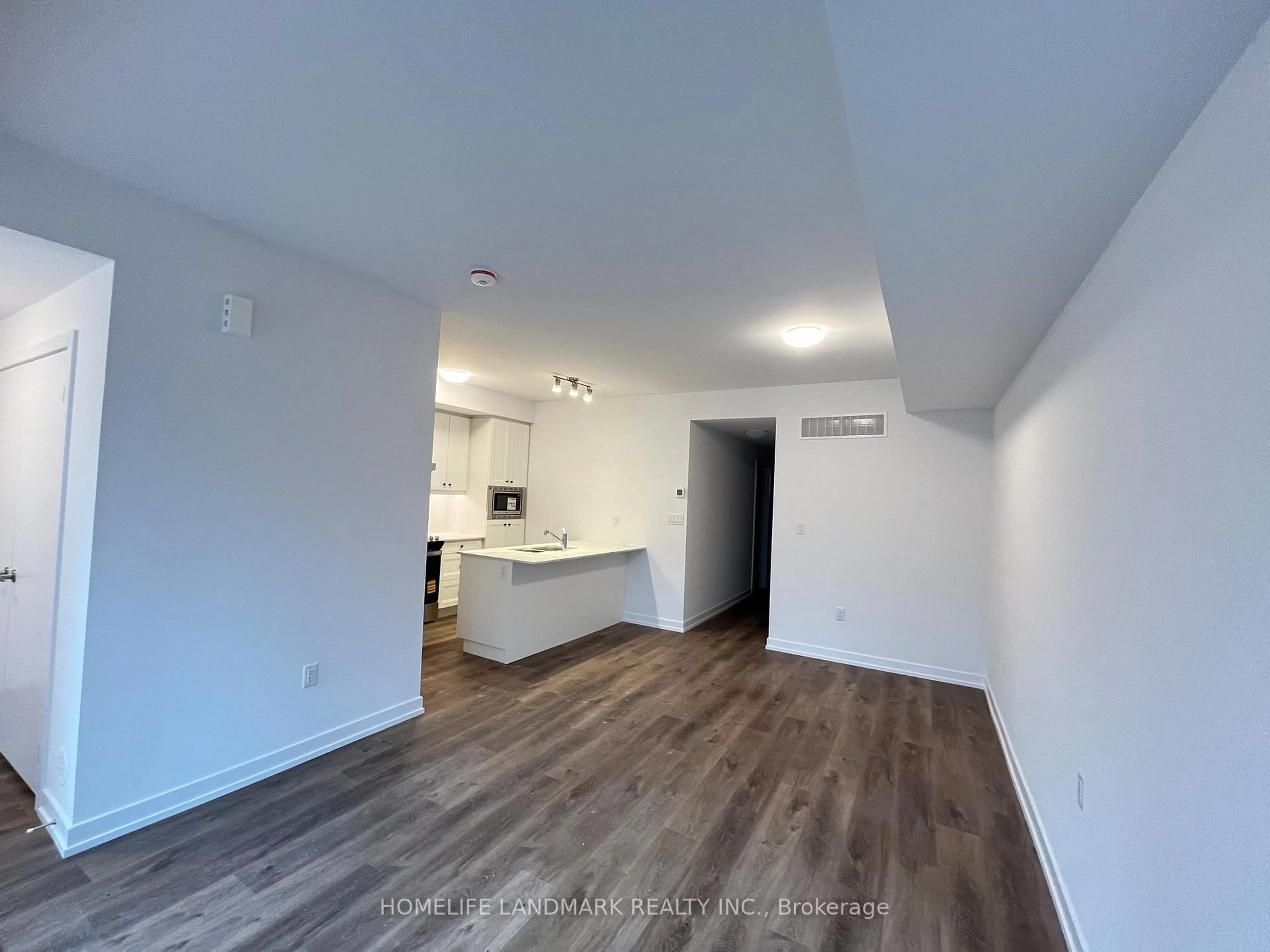 A pic of a room for 5 Bancroft Lane #318, Richmond Hill Ontario L4E 1M1